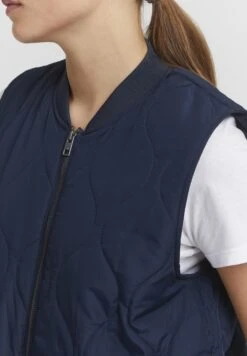 OXMO OXSvala - Waistcoat - Total Eclipse 9 OXMO OXSvala - Waistcoat - Total Eclipse -OXMO Store 0412141e6978445daac1a6feeae07a76