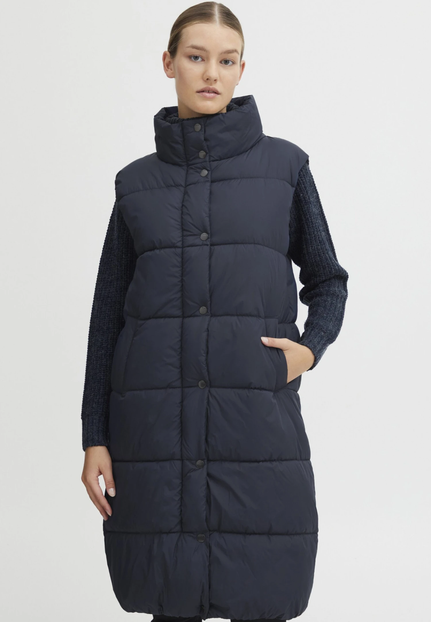 OXMO OXBODANI - Waistcoat - Total Eclipse 1 OXMO OXBODANI - Waistcoat - Total Eclipse