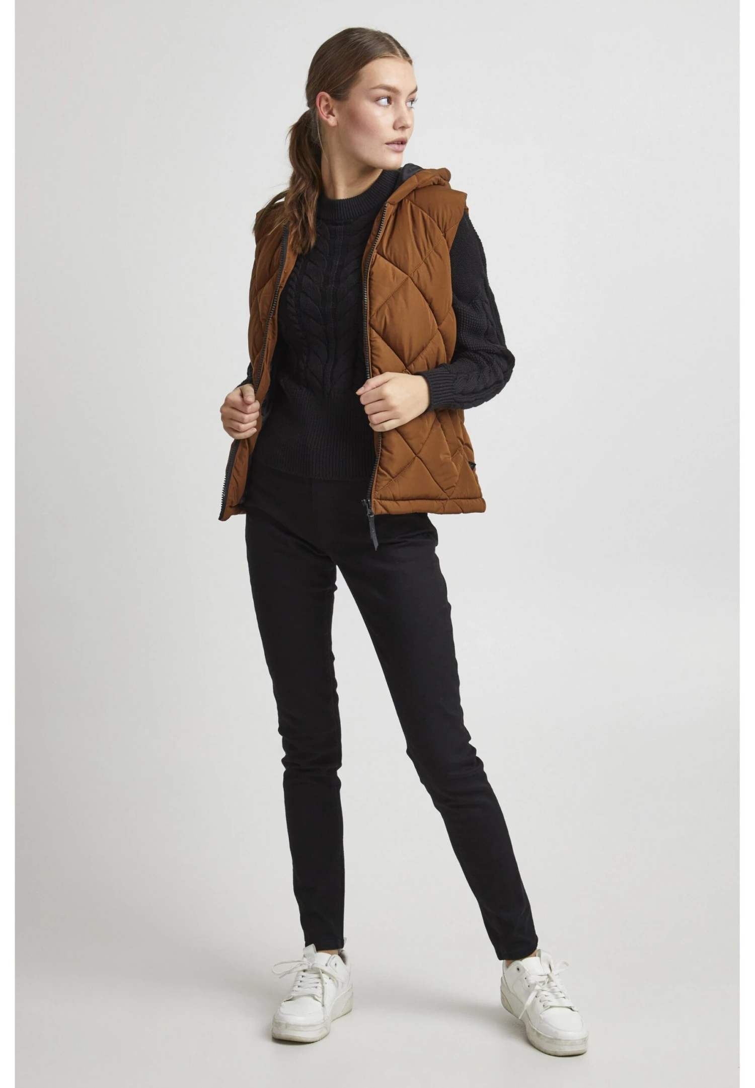 OXMO OXStana - Waistcoat - Tortoise Shell 2 OXMO OXStana - Waistcoat - Tortoise Shell - Image 2