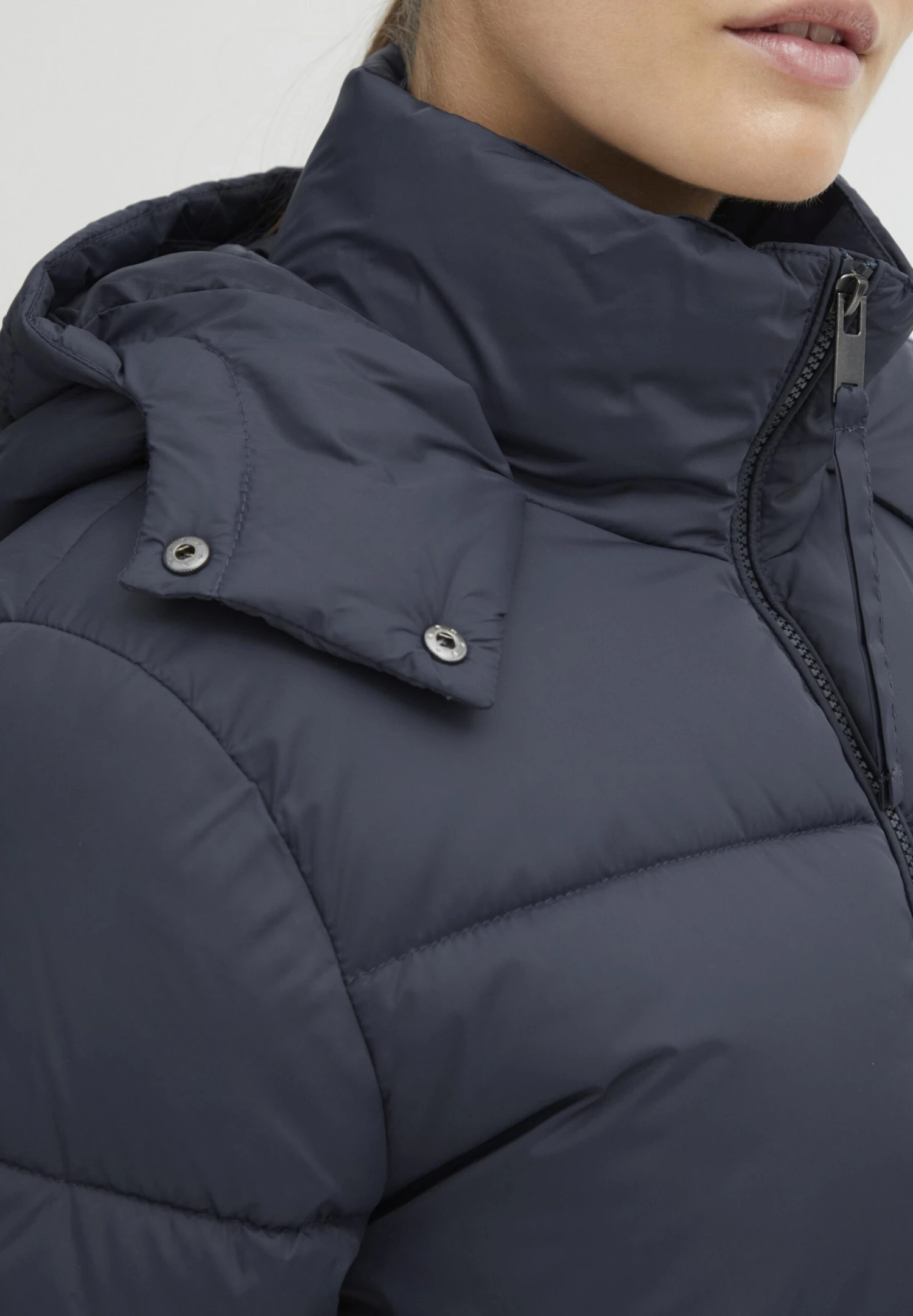 OXMO OXBoda - Winter Coat - Total Eclipse 4 OXMO OXBoda - Winter Coat - Total Eclipse - Image 4