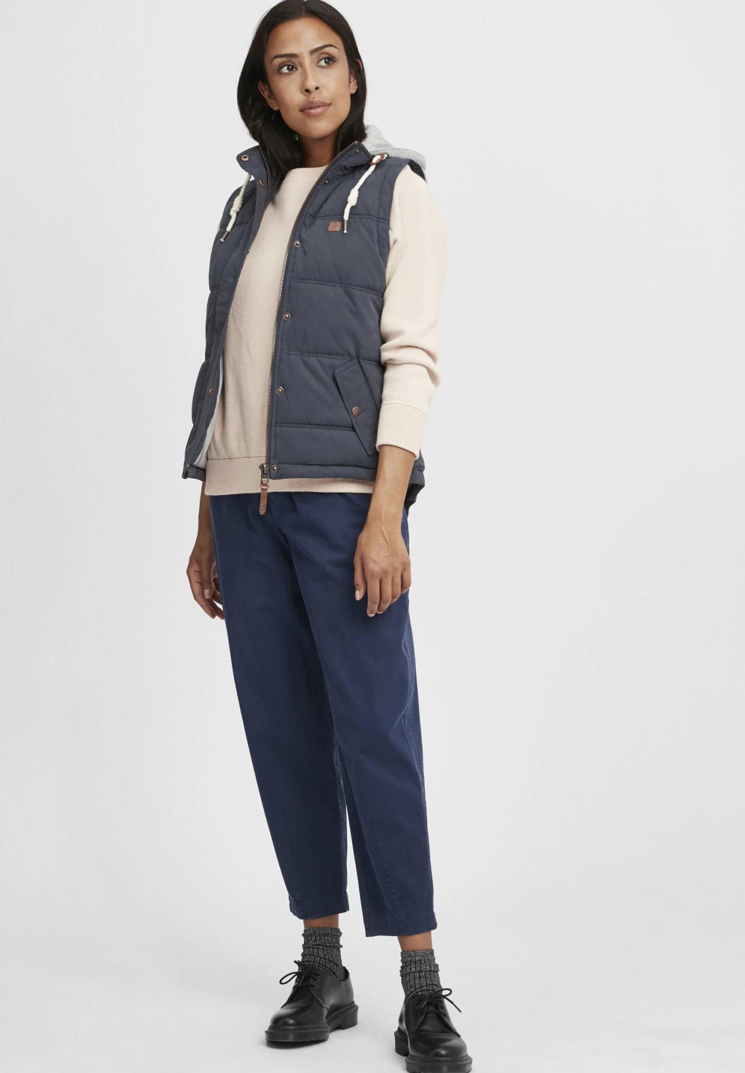 OXMO OXLEWONDA - Waistcoat - Insignia B 2 OXMO OXLEWONDA - Waistcoat - Insignia B - Image 2