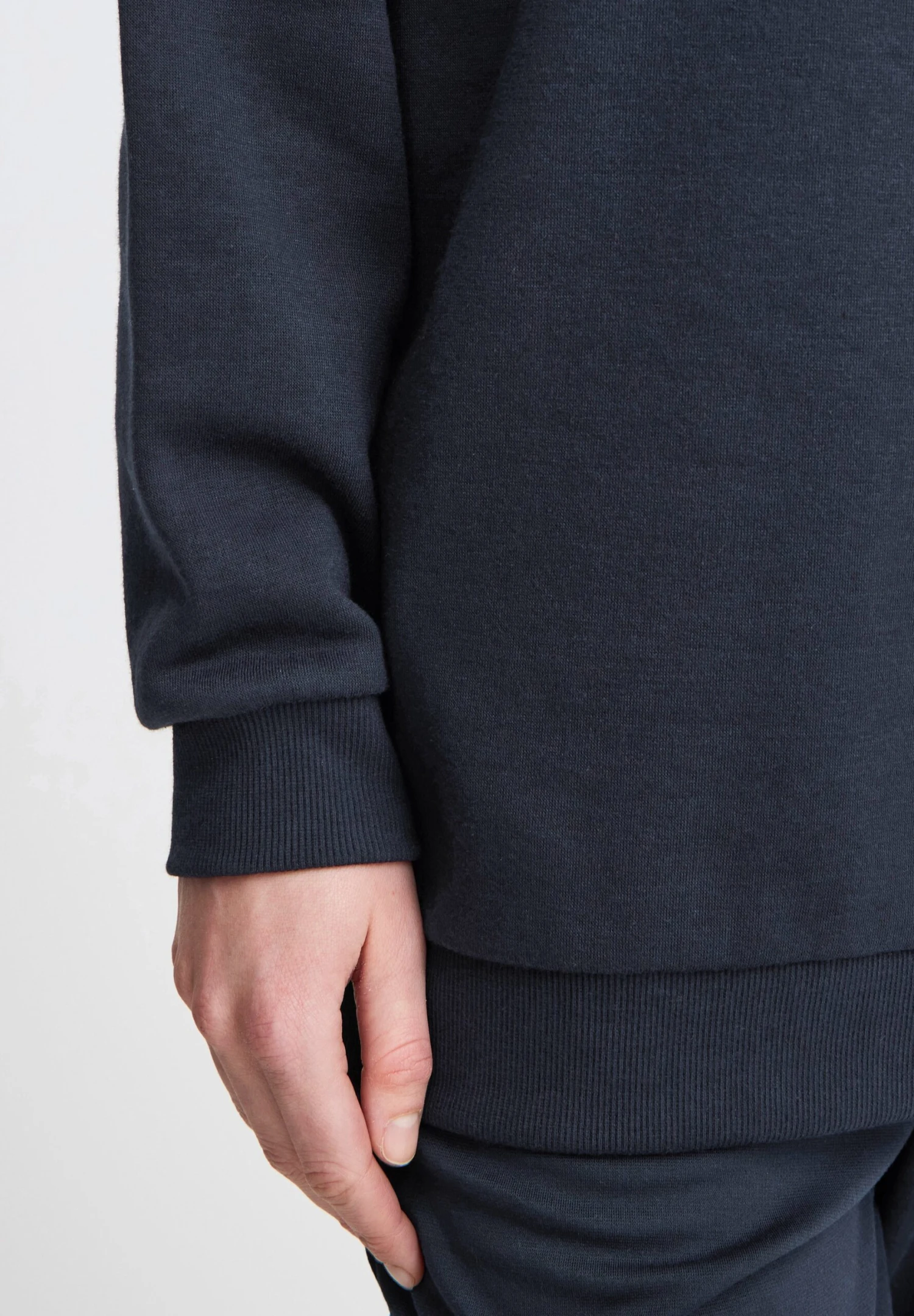 OXMO OXHILLARY - Sweatshirt - Total Eclipse 5 OXMO OXHILLARY - Sweatshirt - Total Eclipse - Image 5