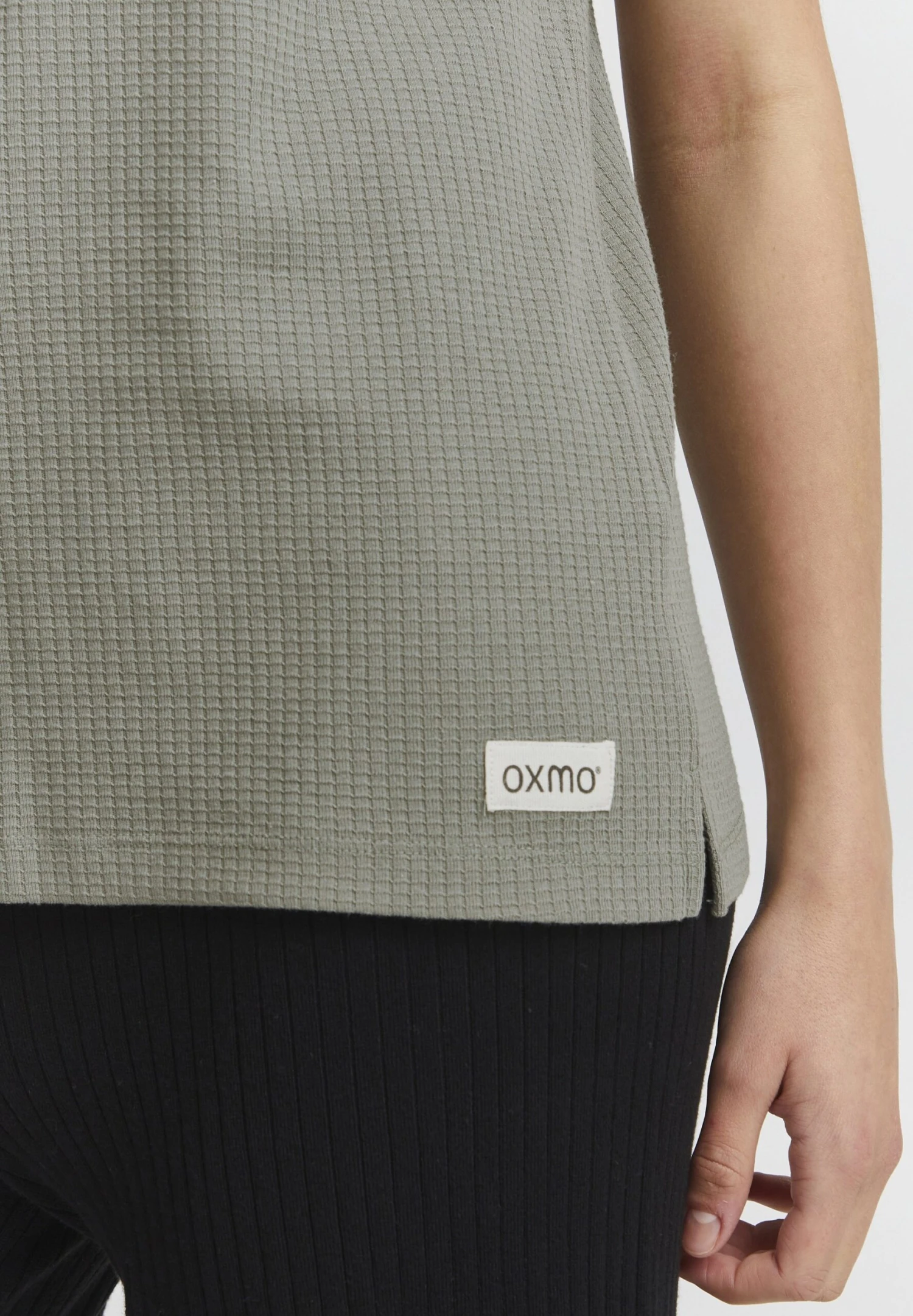 OXMO OXPIM - Basic T-shirt - Seagrass 4 OXMO OXPIM - Basic T-shirt - Seagrass - Image 4