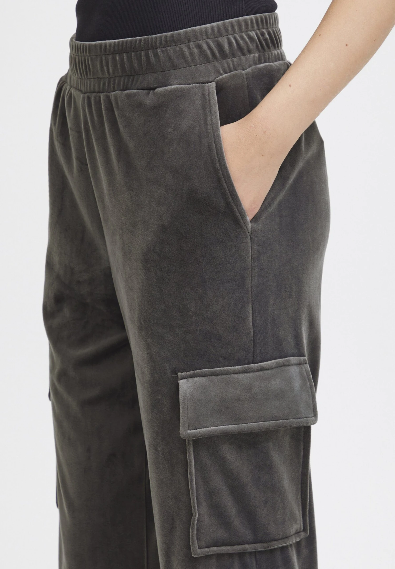OXMO OXMITALA BAGGY FIT - Cargo Trousers - Castlerock 4 OXMO OXMITALA BAGGY FIT - Cargo Trousers - Castlerock - Image 4