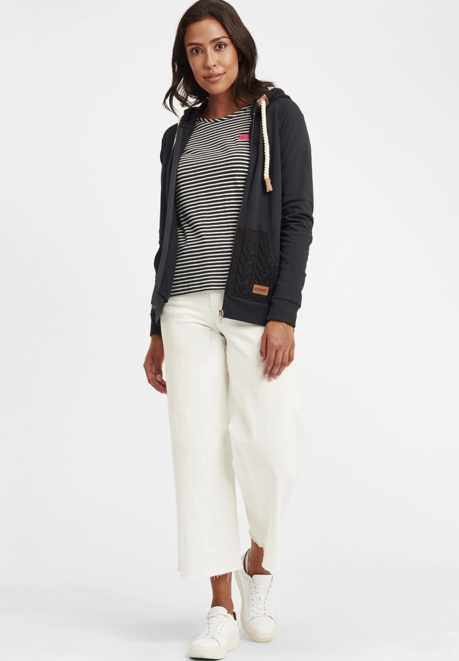 OXMO OXMatilda - Zip-up Sweatshirt - Black 3 OXMO OXMatilda - Zip-up Sweatshirt - Black - Image 3