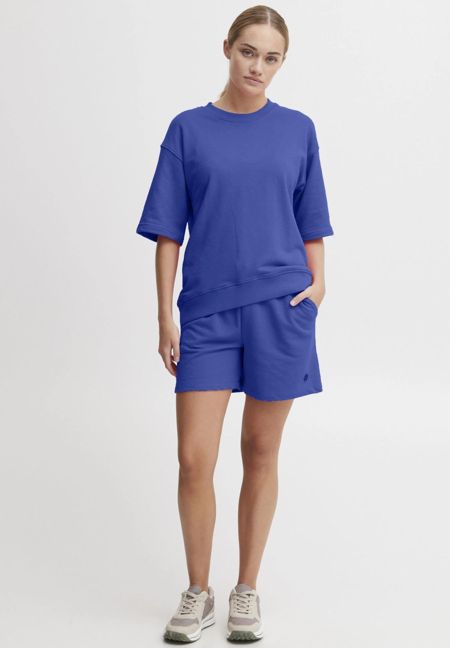 OXMO OXSAFRI REGULAR FIT - Shorts - Surf The Web 2 OXMO OXSAFRI REGULAR FIT - Shorts - Surf The Web - Image 2