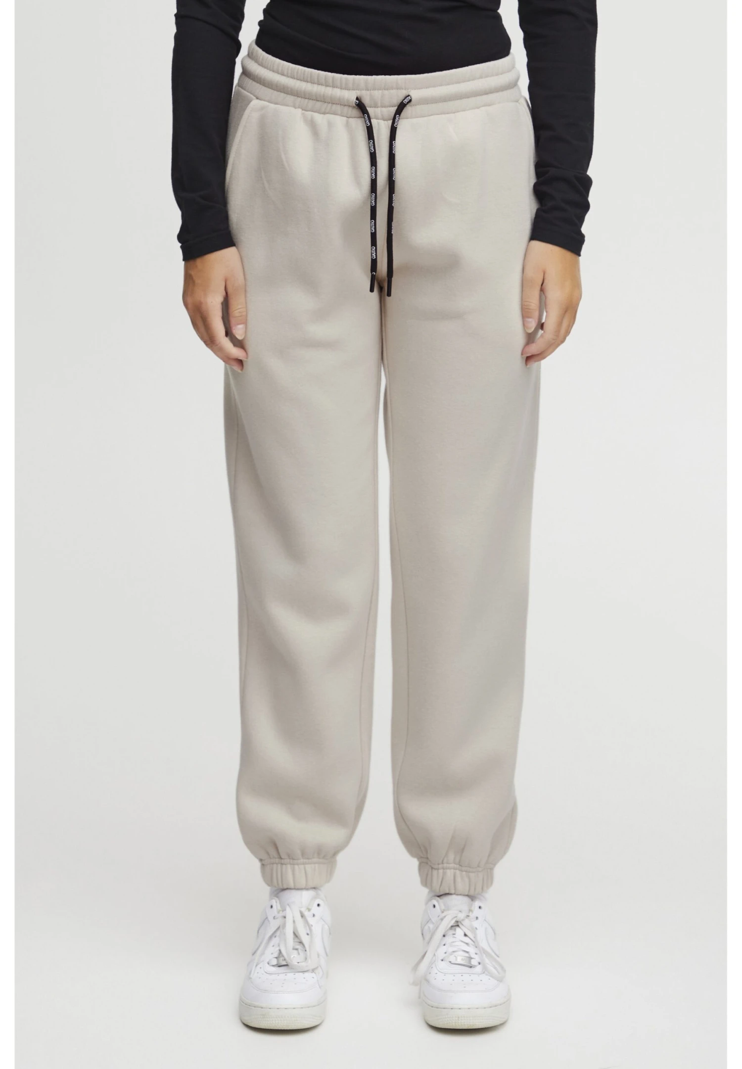 OXMO OXSANDIE REGULAR FIT - Tracksuit Bottoms - Oyster 1 OXMO OXSANDIE REGULAR FIT - Tracksuit Bottoms - Oyster