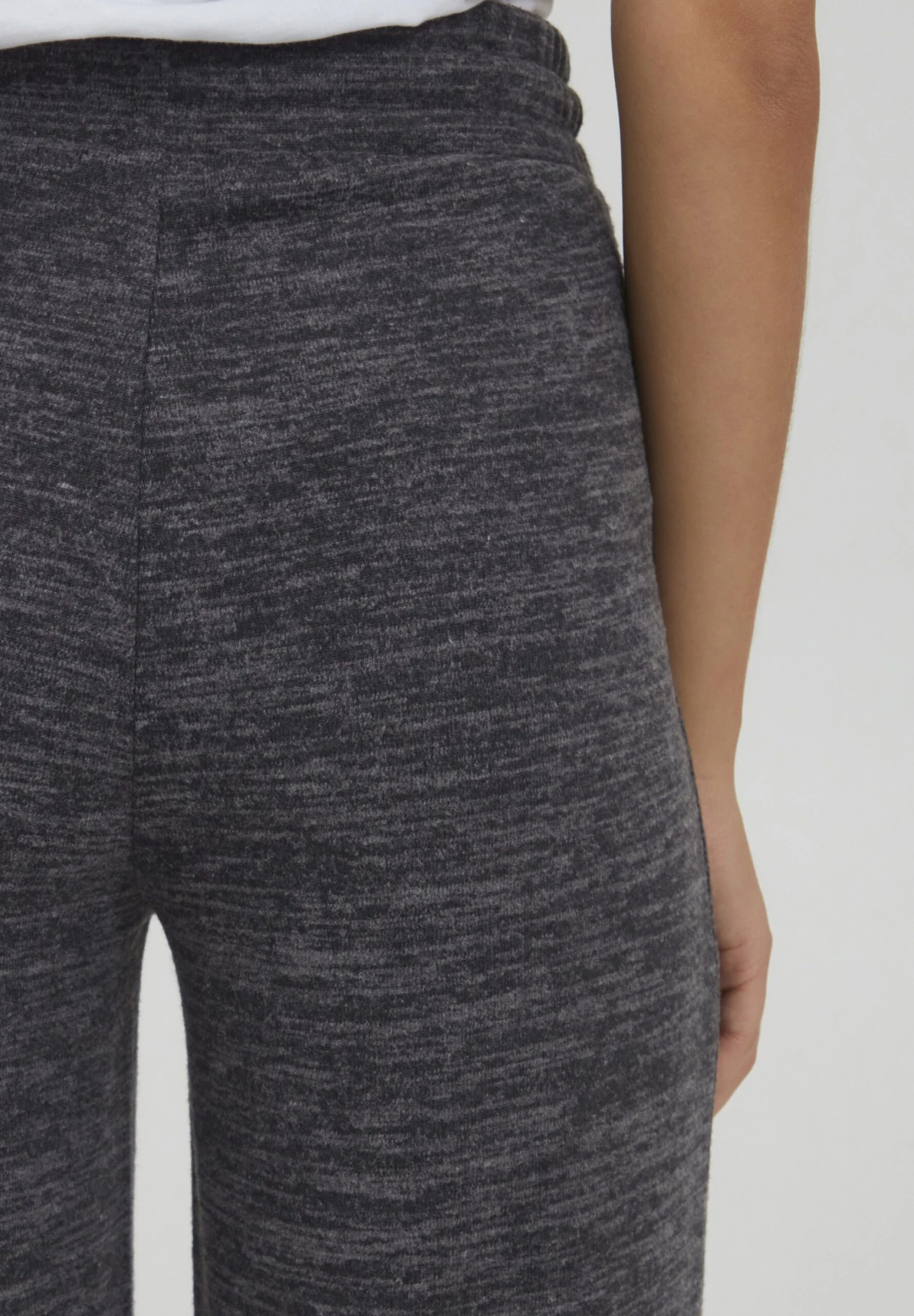 OXMO OXBERENICE LOOSE FIT - Tracksuit Bottoms - Dark Grey Melange 5 OXMO OXBERENICE LOOSE FIT - Tracksuit Bottoms - Dark Grey Melange - Image 5