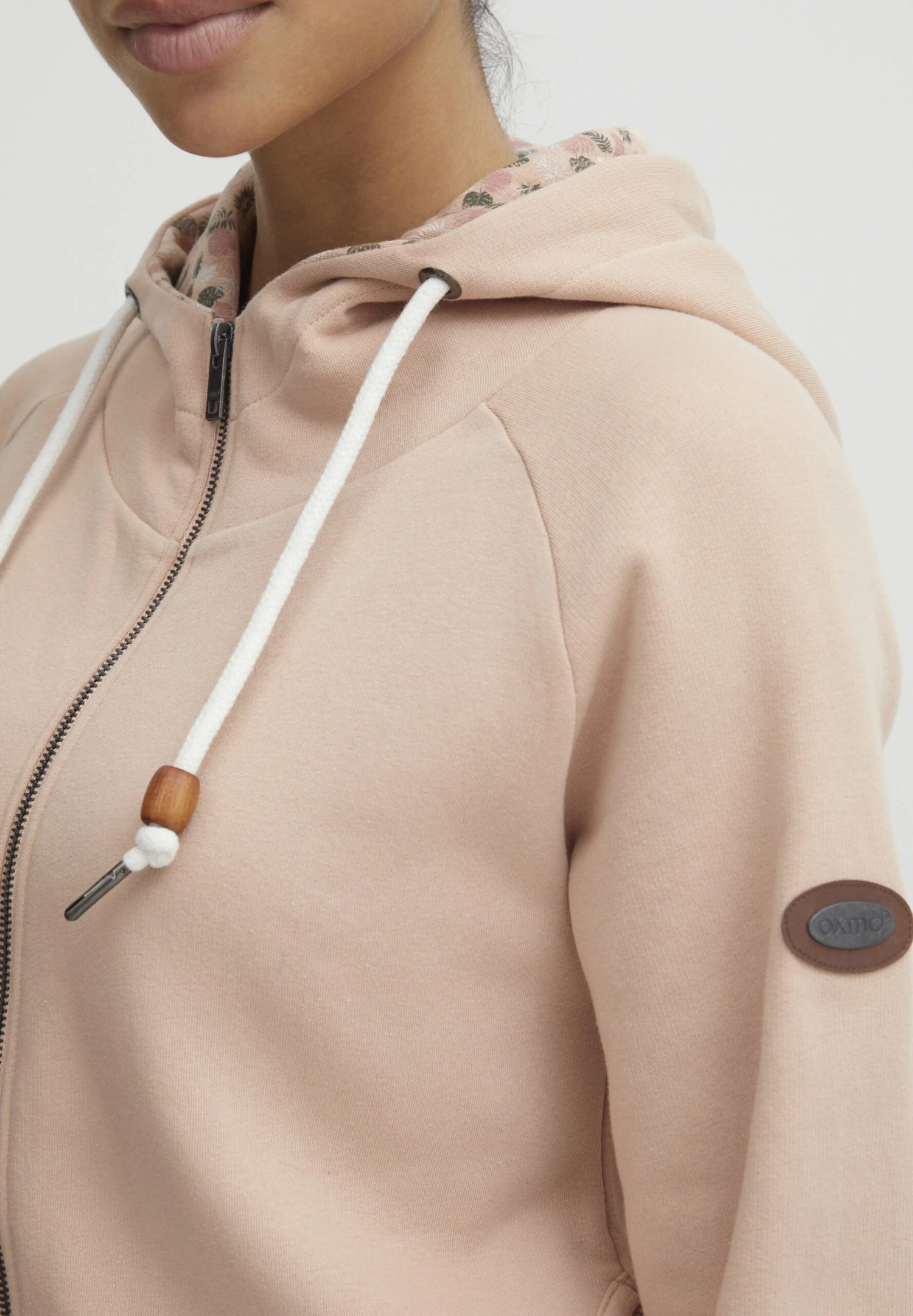 OXMO OXULLA - Zip-up Sweatshirt - Mahogany Rose 4 OXMO OXULLA - Zip-up Sweatshirt - Mahogany Rose - Image 4