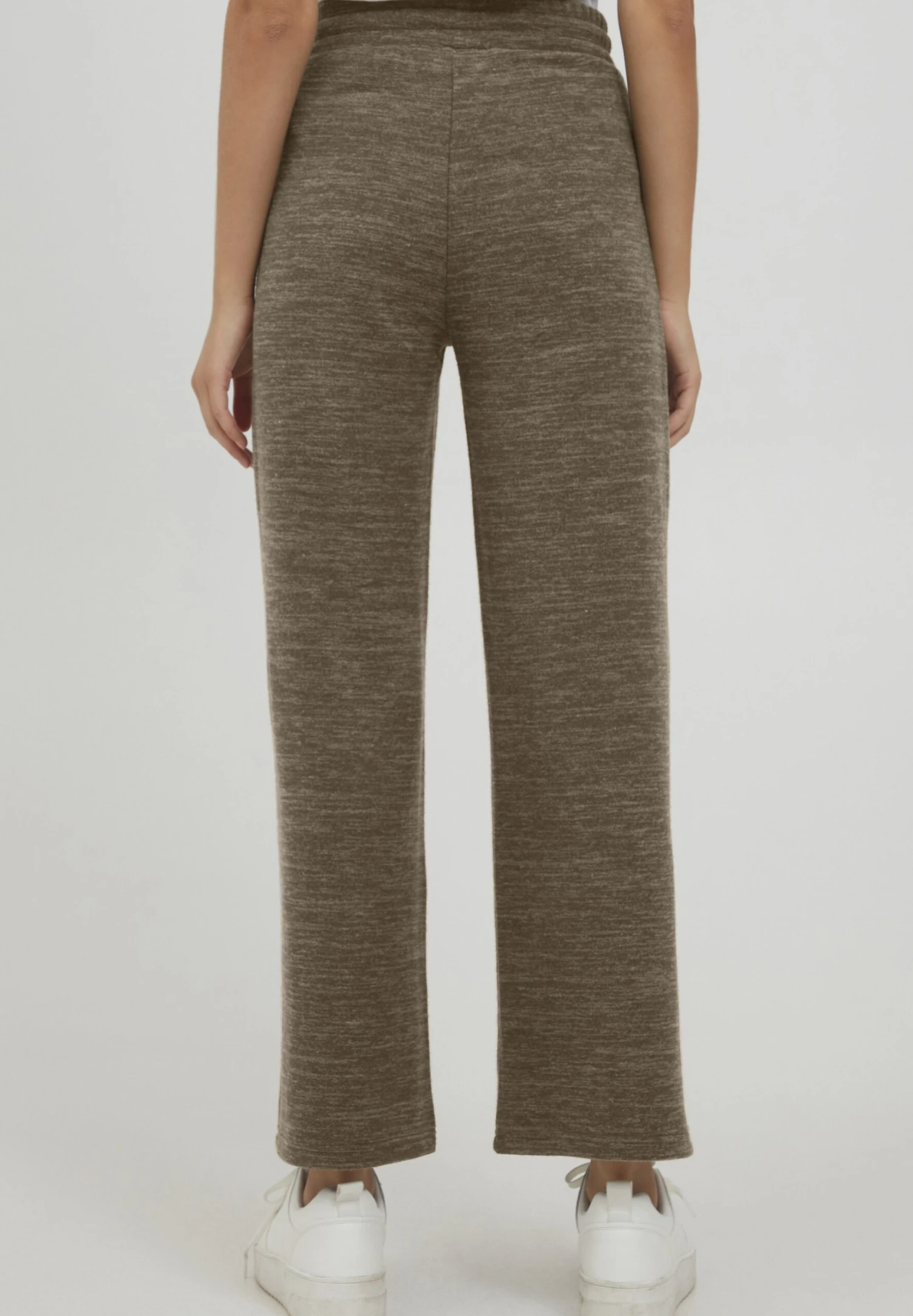 OXMO OXBERENICE LOOSE FIT - Tracksuit Bottoms - Ivy Green Melange 3 OXMO OXBERENICE LOOSE FIT - Tracksuit Bottoms - Ivy Green Melange - Image 3