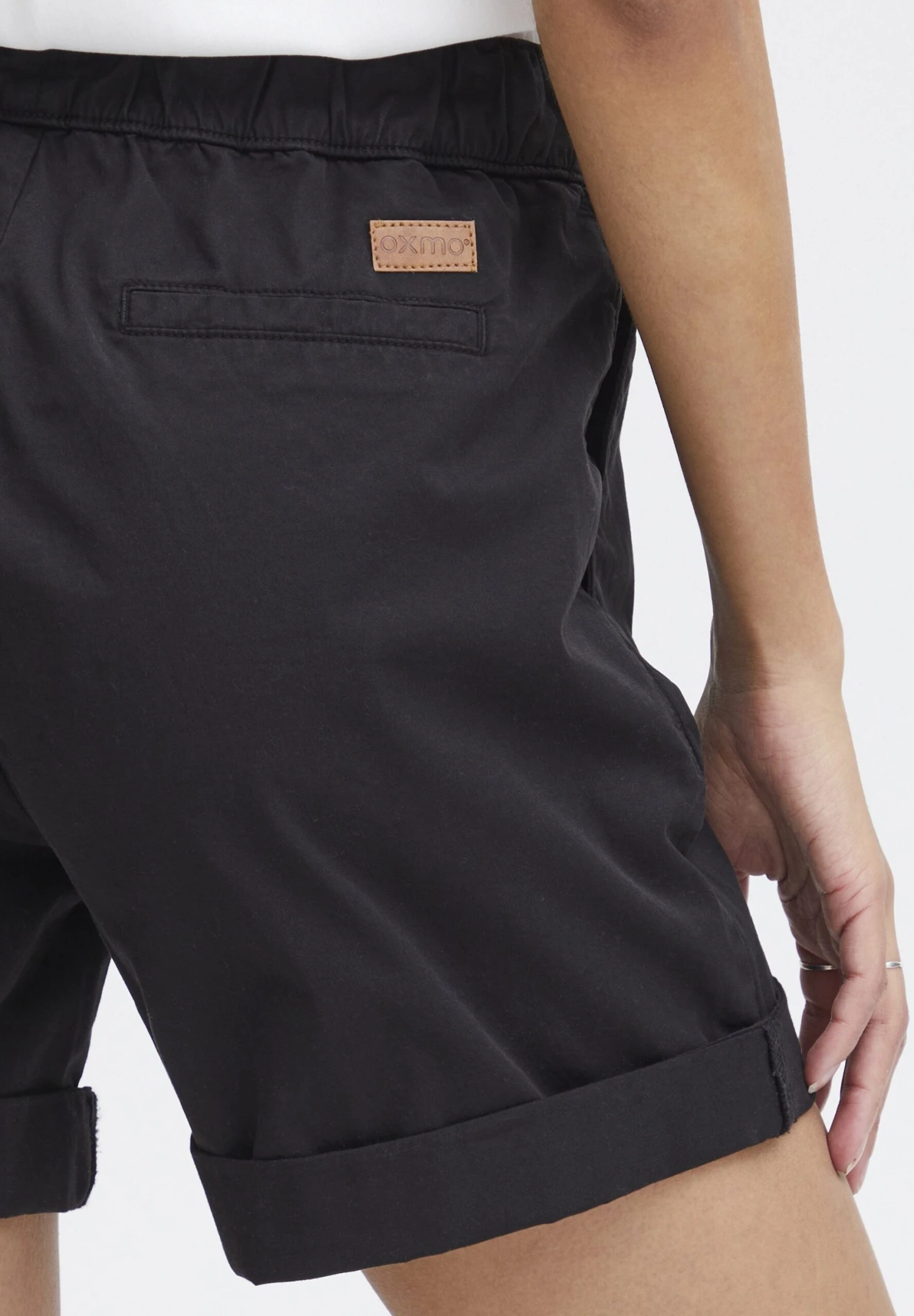 OXMO OXCHANEL REGULAR FIT - Shorts - Black 5 OXMO OXCHANEL REGULAR FIT - Shorts - Black - Image 5