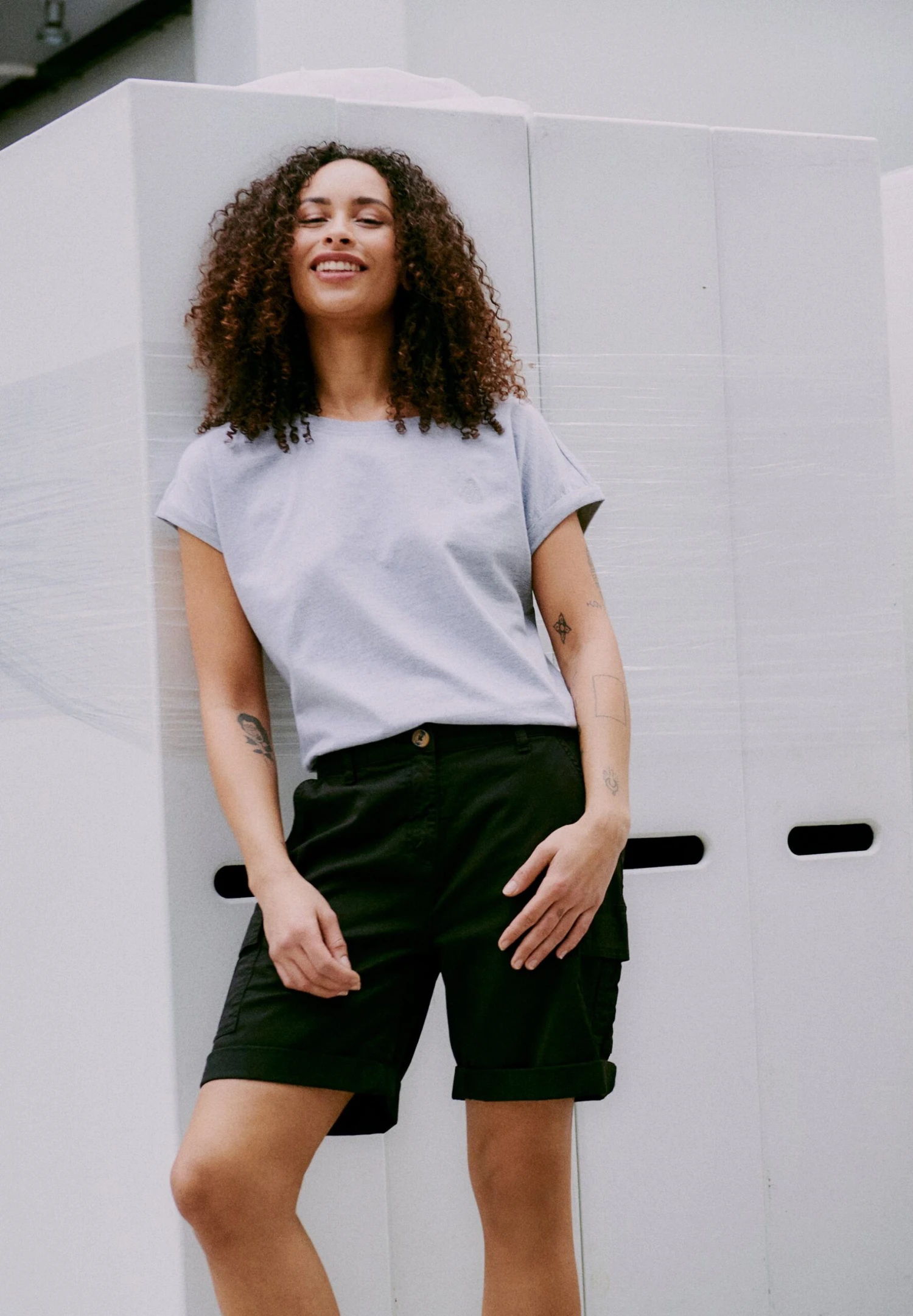 OXMO OXCHANICE REGULAR FIT - Shorts - Black 6 OXMO OXCHANICE REGULAR FIT - Shorts - Black - Image 6