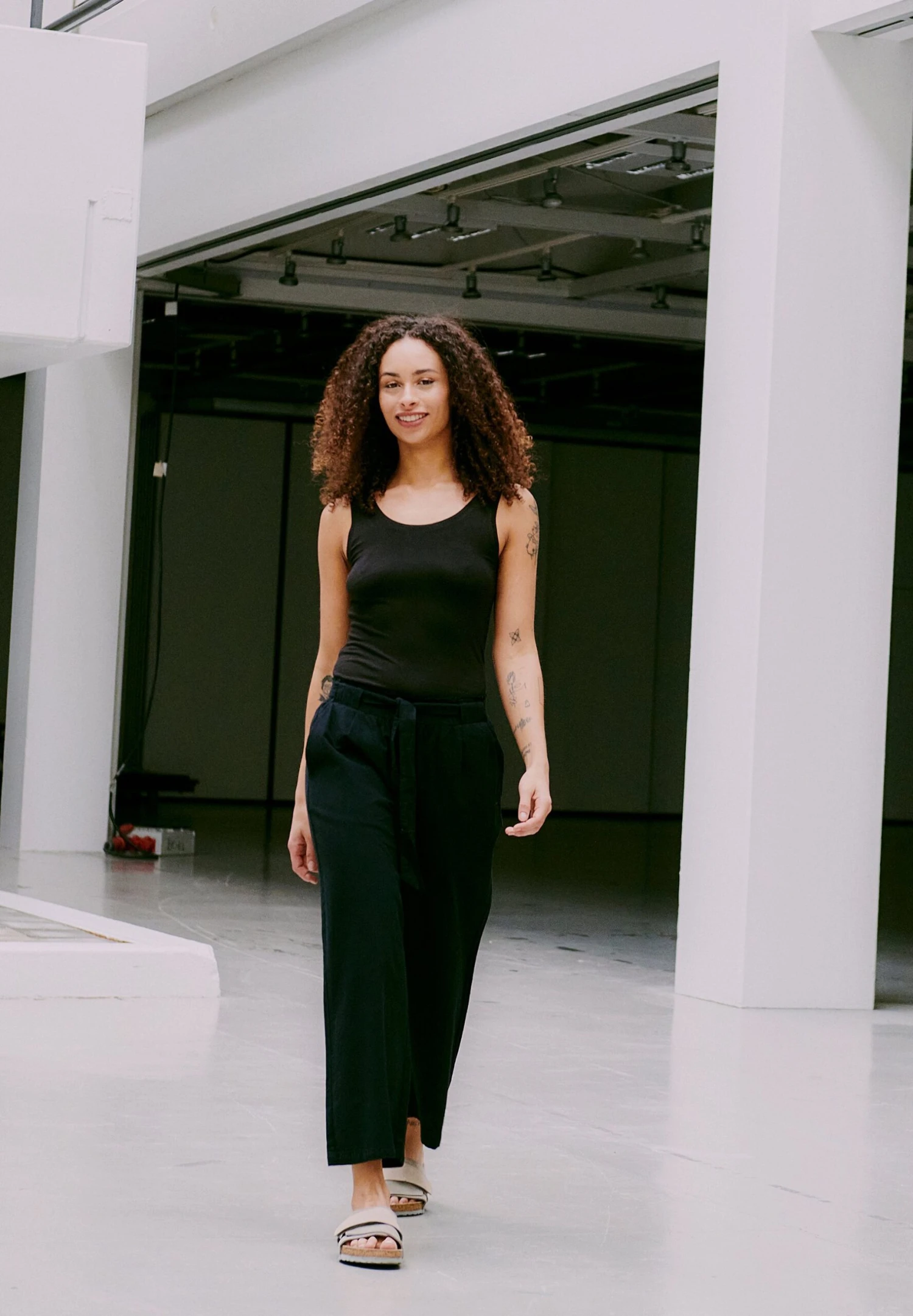 OXMO OXLINASA REGULAR FIT - Trousers - Black 6 OXMO OXLINASA REGULAR FIT - Trousers - Black - Image 6