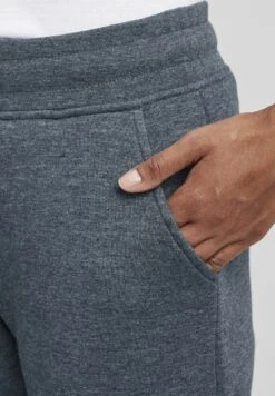 OXMO OXOLIVIA REGULAR FIT - Tracksuit Bottoms - Ins Bl Mel 14 OXMO OXOLIVIA REGULAR FIT - Tracksuit Bottoms - Ins Bl Mel -OXMO Store 38e34d3ee1b84f0da8b41f44bb1f3824