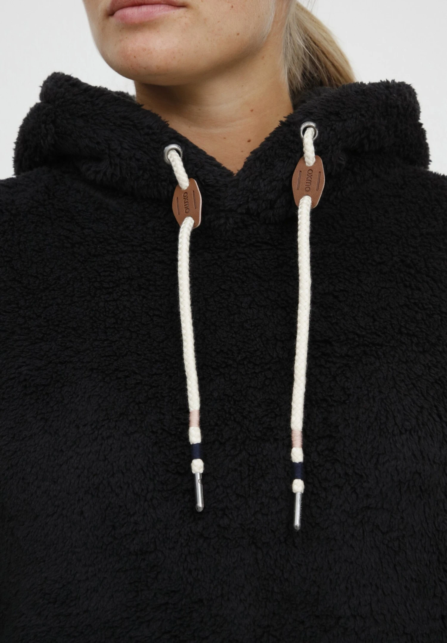 OXMO OXAnniken - Fleece Jumper - Black 4 OXMO OXAnniken - Fleece Jumper - Black - Image 4