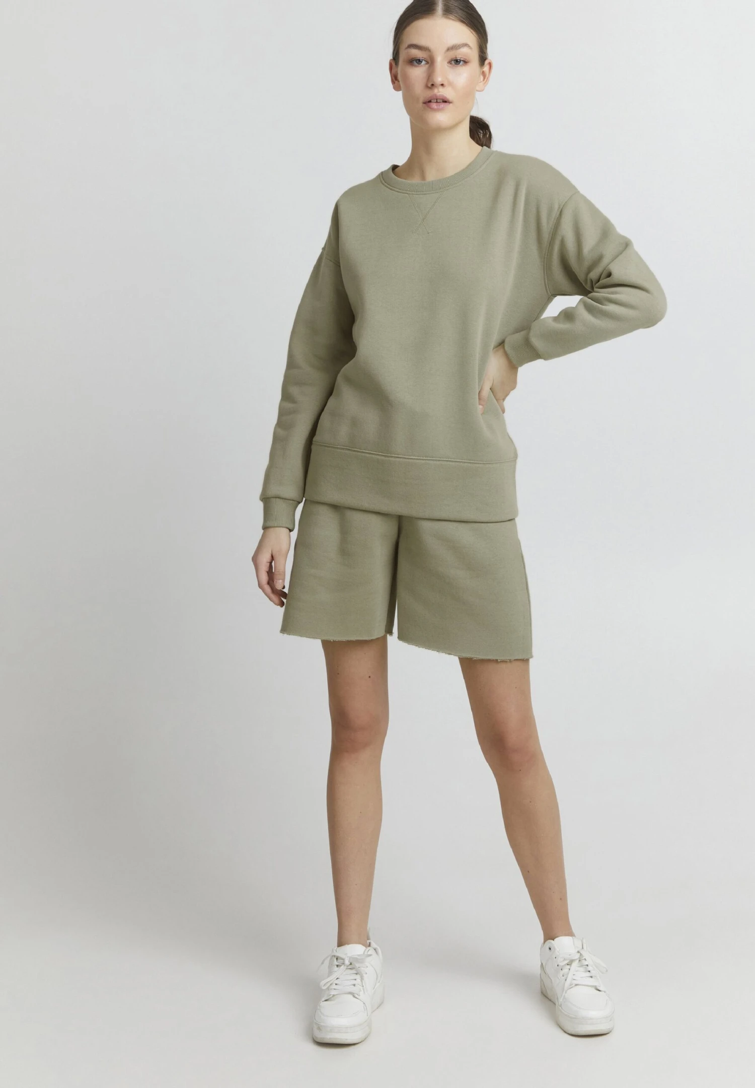 OXMO OXHOLMA - Sweatshirt - Seagrass 2 OXMO OXHOLMA - Sweatshirt - Seagrass - Image 2