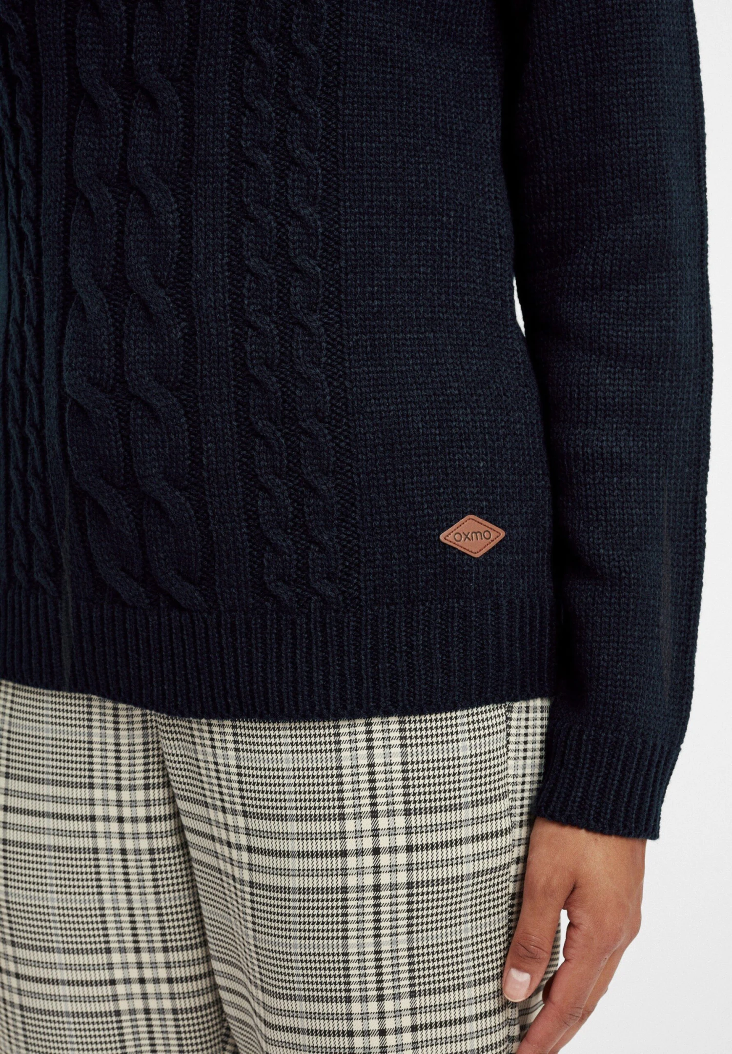 OXMO OXCarry - Jumper - Black 5 OXMO OXCarry - Jumper - Black - Image 5