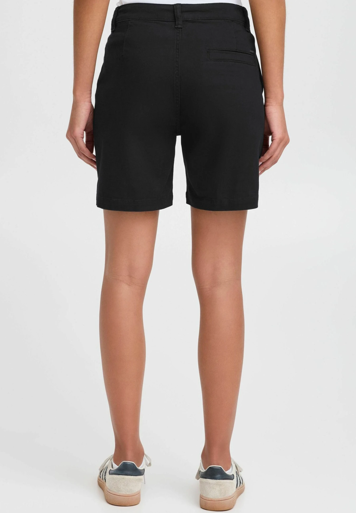 OXMO OXKVITA REGULAR FIT - Shorts - Black 3 OXMO OXKVITA REGULAR FIT - Shorts - Black - Image 3