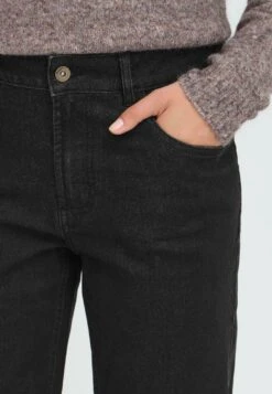OXMO OXHELLE - Straight Leg Jeans - Black Denim 11 OXMO OXHELLE - Straight Leg Jeans - Black Denim -OXMO Store 42591b46f3d64ba99a73fc25b1060e7b