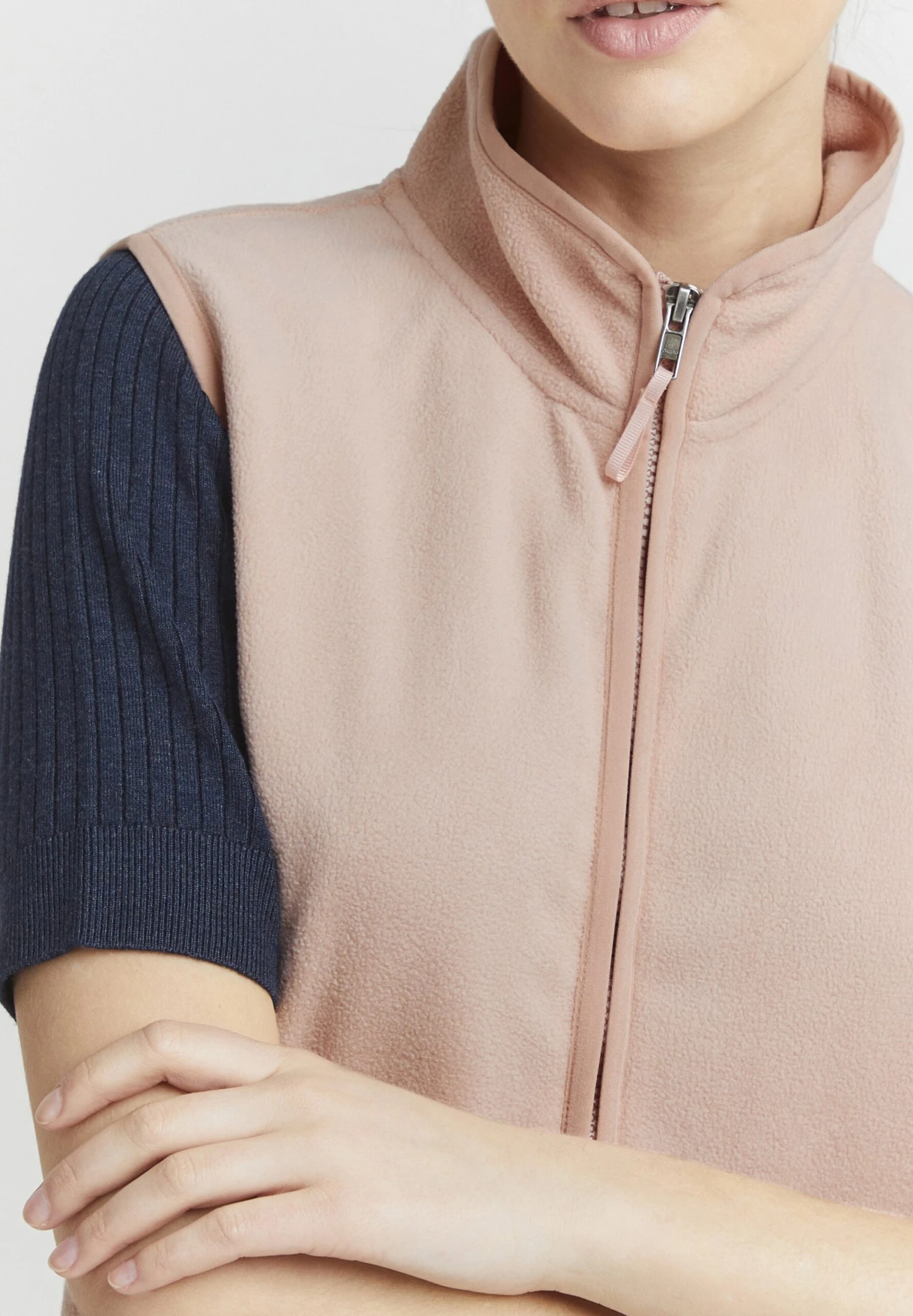 OXMO OXRagnara - Waistcoat - Mahogany Rose 4 OXMO OXRagnara - Waistcoat - Mahogany Rose - Image 4