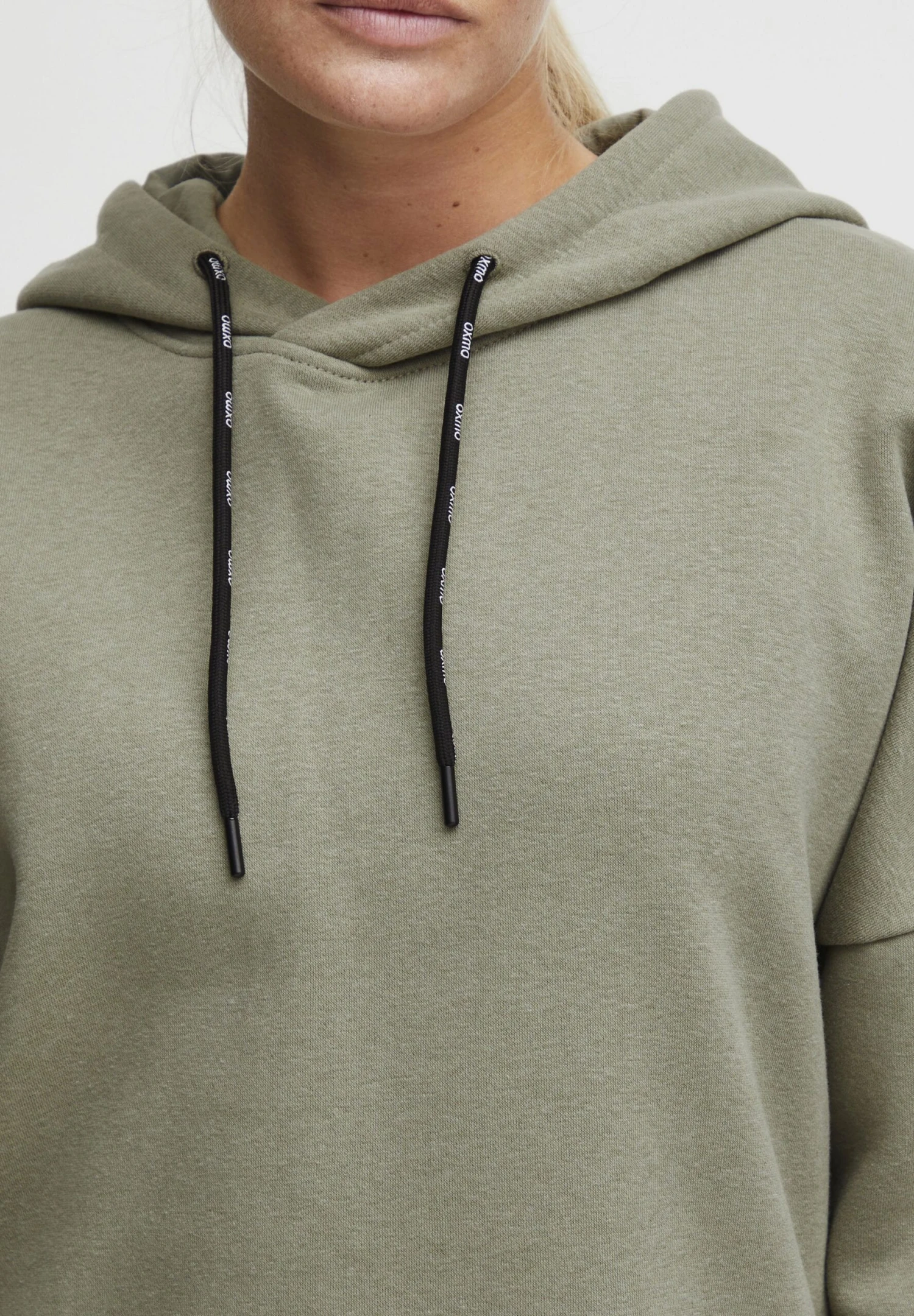 OXMO OXSANNI - Hoodie - Vetiver 5 OXMO OXSANNI - Hoodie - Vetiver - Image 5