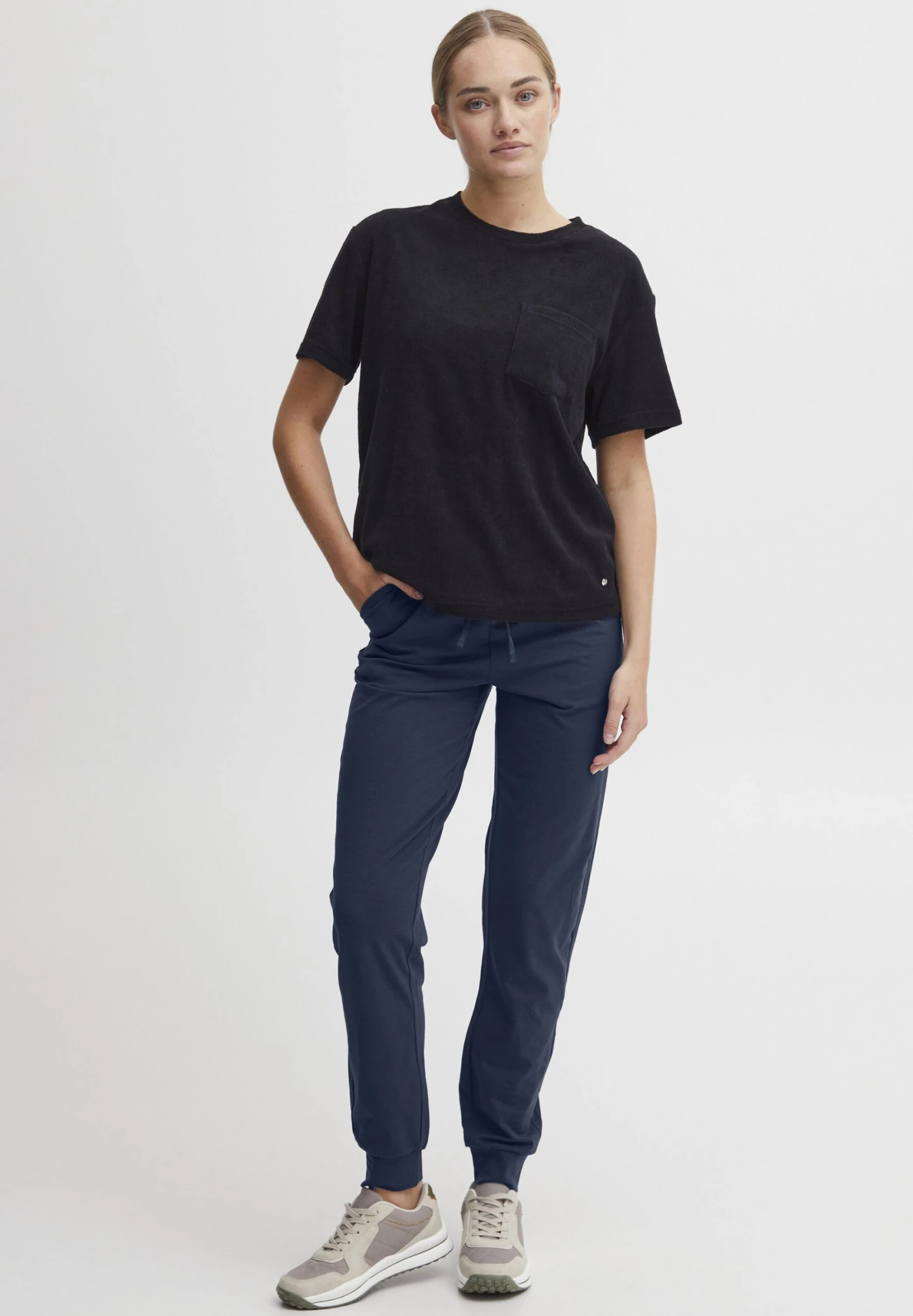 OXMO OXODETTE REGULAR FIT - Tracksuit Bottoms - Indigo Blue 2 OXMO OXODETTE REGULAR FIT - Tracksuit Bottoms - Indigo Blue - Image 2