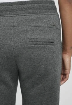 OXMO OXOLIVIA REGULAR FIT - Tracksuit Bottoms - Dar Grey M 15 OXMO OXOLIVIA REGULAR FIT - Tracksuit Bottoms - Dar Grey M -OXMO Store 585d360dede443f6b56ca4c269d4550c
