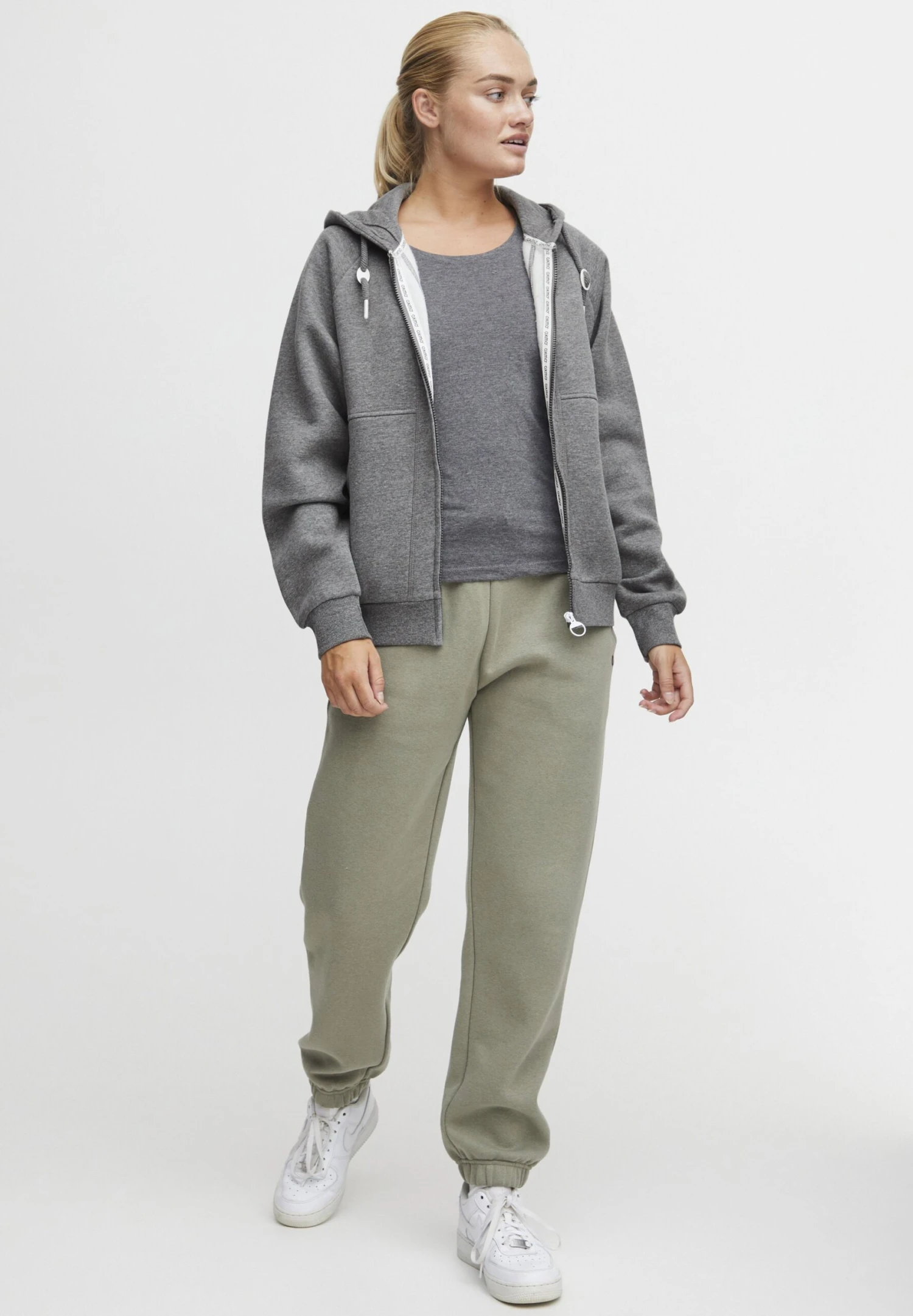 OXMO OXANDIE - Zip-up Sweatshirt - Medium Grey Melange 2 OXMO OXANDIE - Zip-up Sweatshirt - Medium Grey Melange - Image 2