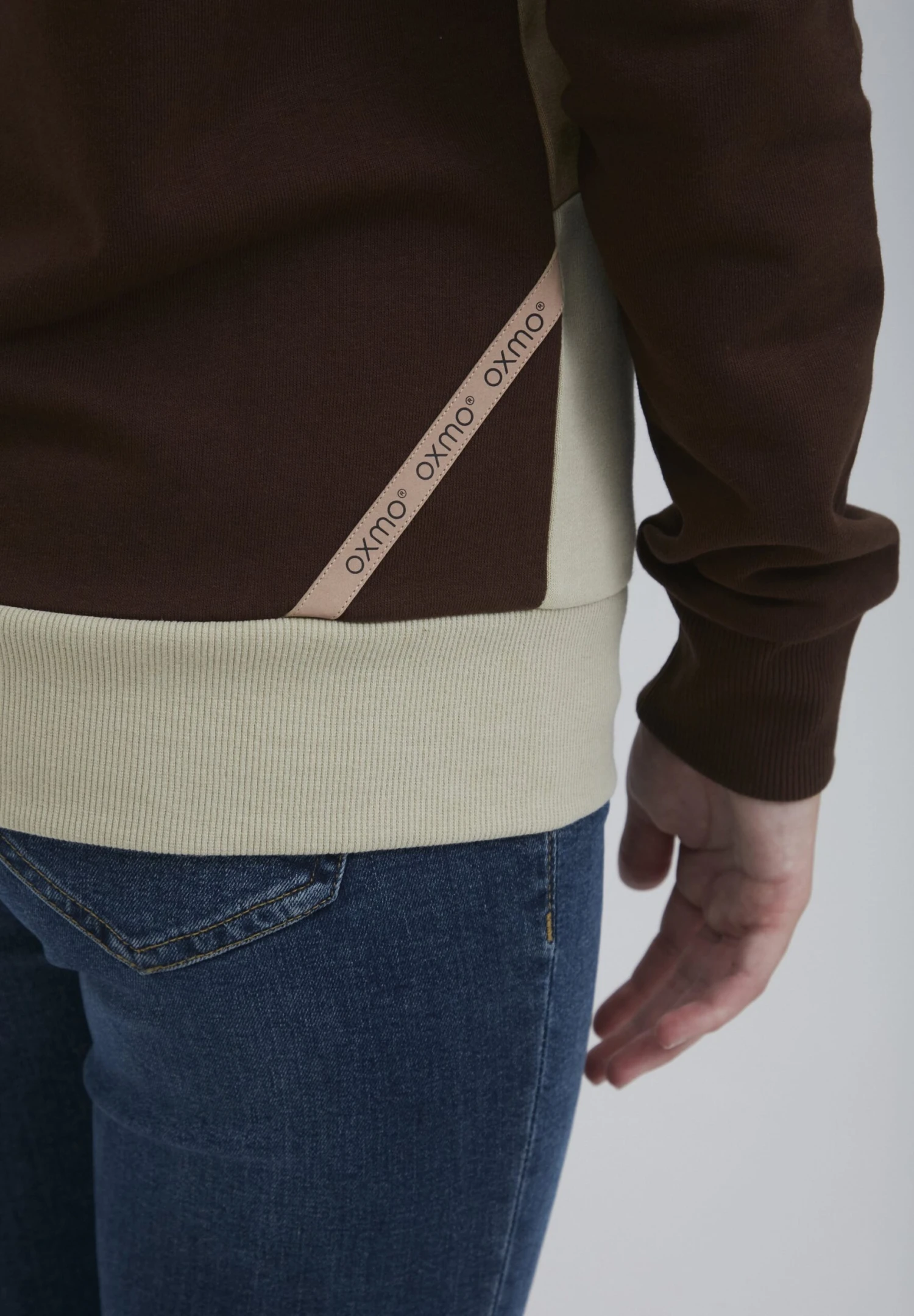 OXMO OXAgda - Sweatshirt - Chicory Coffee 5 OXMO OXAgda - Sweatshirt - Chicory Coffee - Image 5