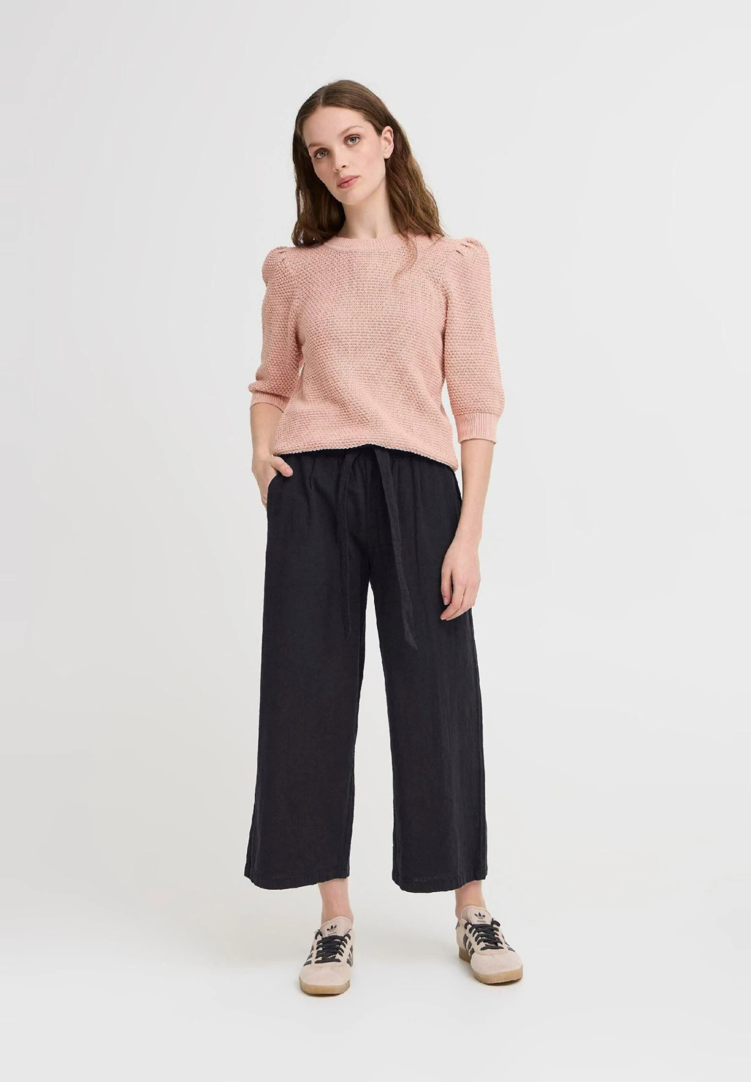 OXMO OXLINASA REGULAR FIT - Trousers - Black 2 OXMO OXLINASA REGULAR FIT - Trousers - Black - Image 2
