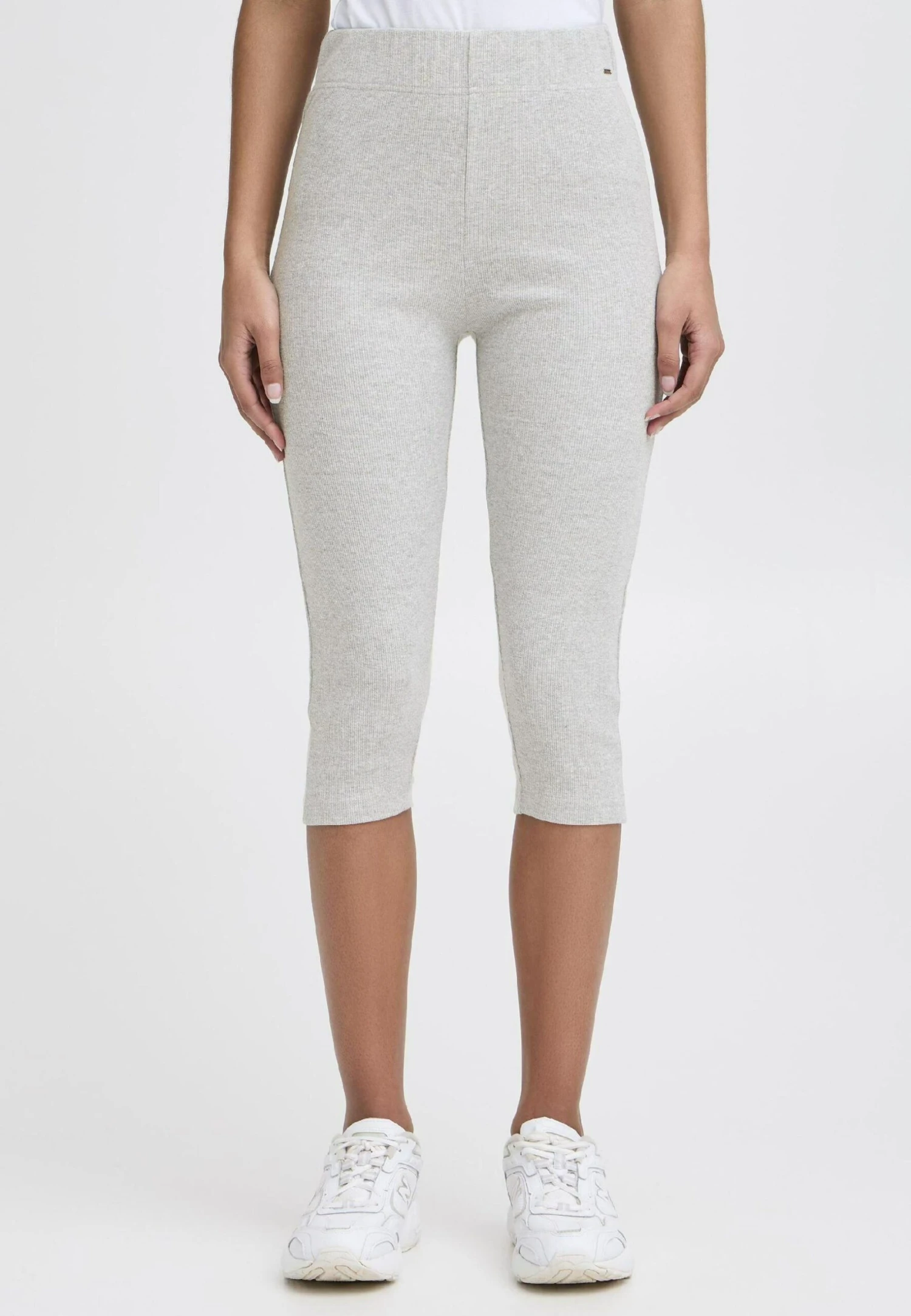 OXMO OXLOV SLIM FIT - Shorts - Light Grey Melange 1 OXMO OXLOV SLIM FIT - Shorts - Light Grey Melange