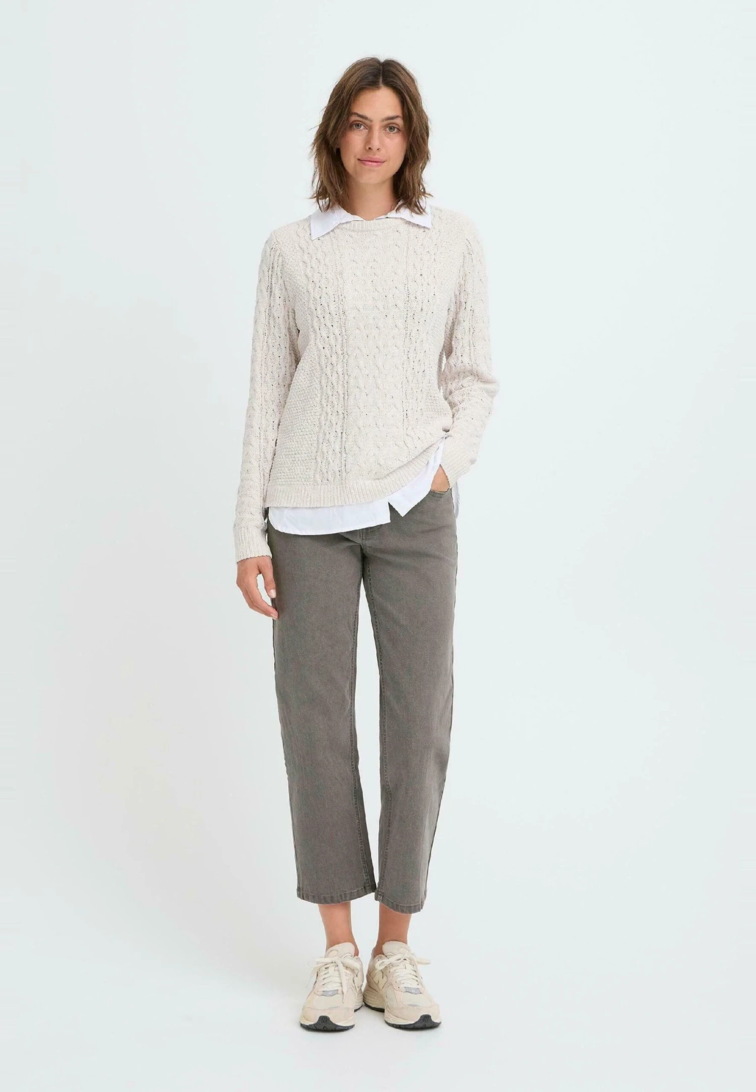 OXMO OXHELLE - Straight Leg Jeans - Mid Grey Denim 2 OXMO OXHELLE - Straight Leg Jeans - Mid Grey Denim - Image 2