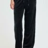 OXMO OXEBBA WIDE LEG - Tracksuit Bottoms - Black