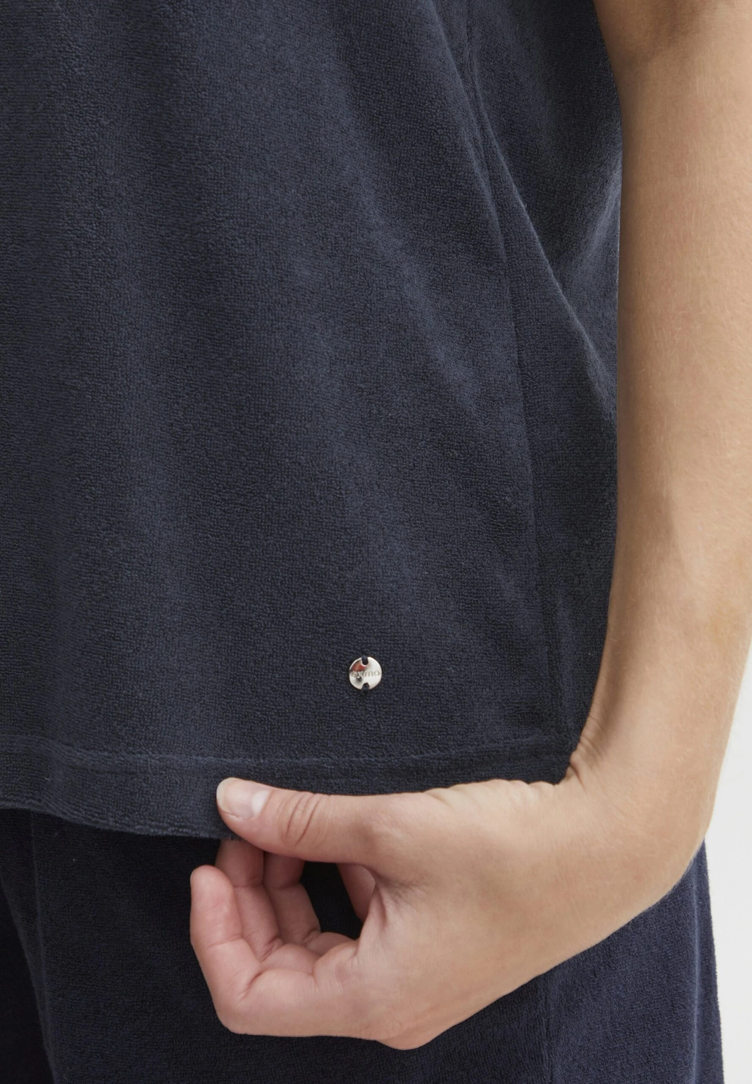 OXMO OXFRIKA - Basic T-shirt - Total Eclipse 5 OXMO OXFRIKA - Basic T-shirt - Total Eclipse - Image 5