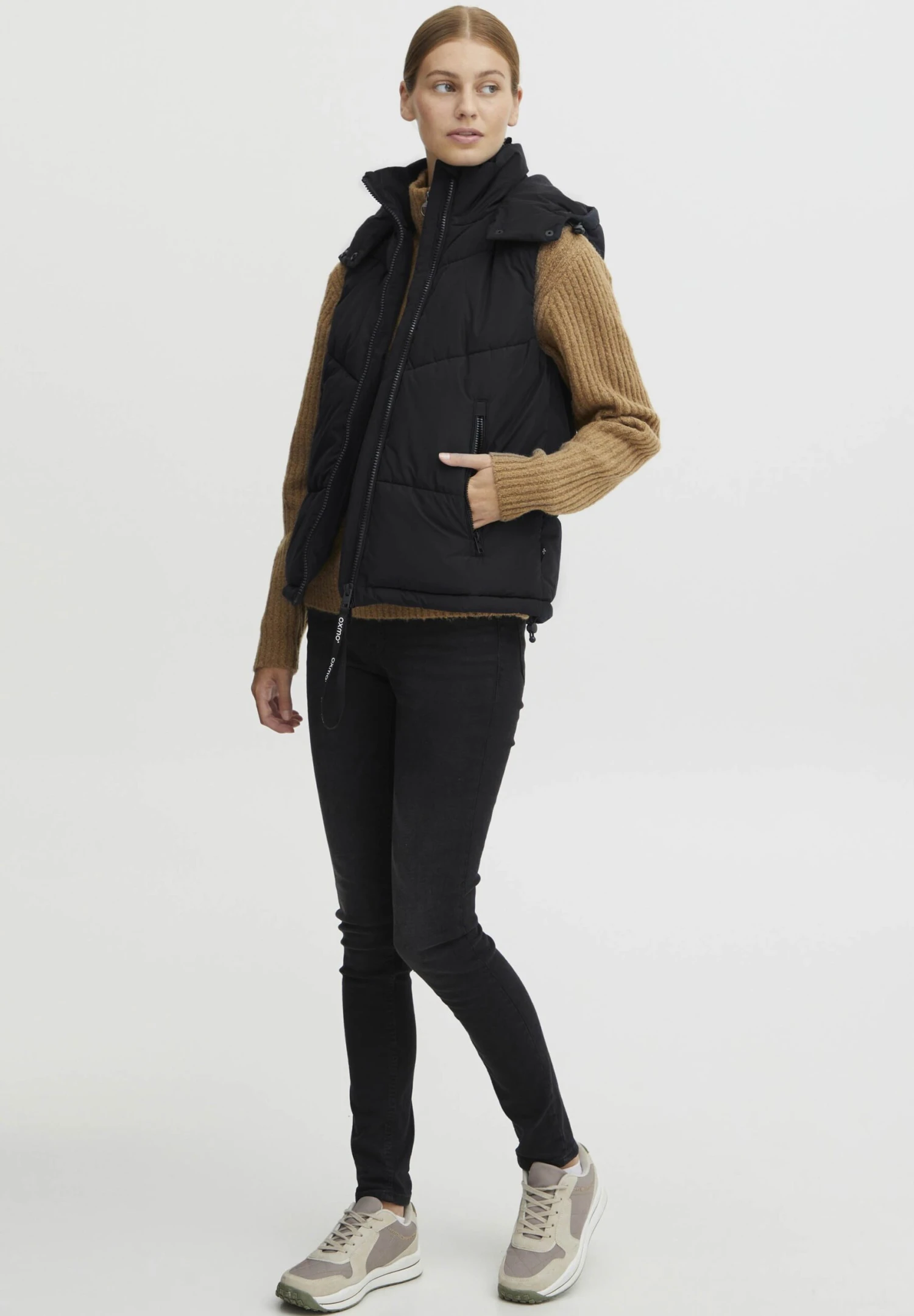 OXMO OXJULIETTE - Waistcoat - Black 2 OXMO OXJULIETTE - Waistcoat - Black - Image 2