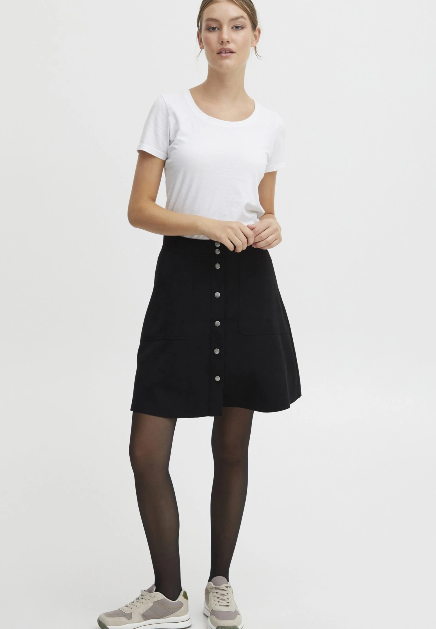 OXMO OXJUNE - A-line Skirt - Black 3 OXMO OXJUNE - A-line Skirt - Black - Image 3