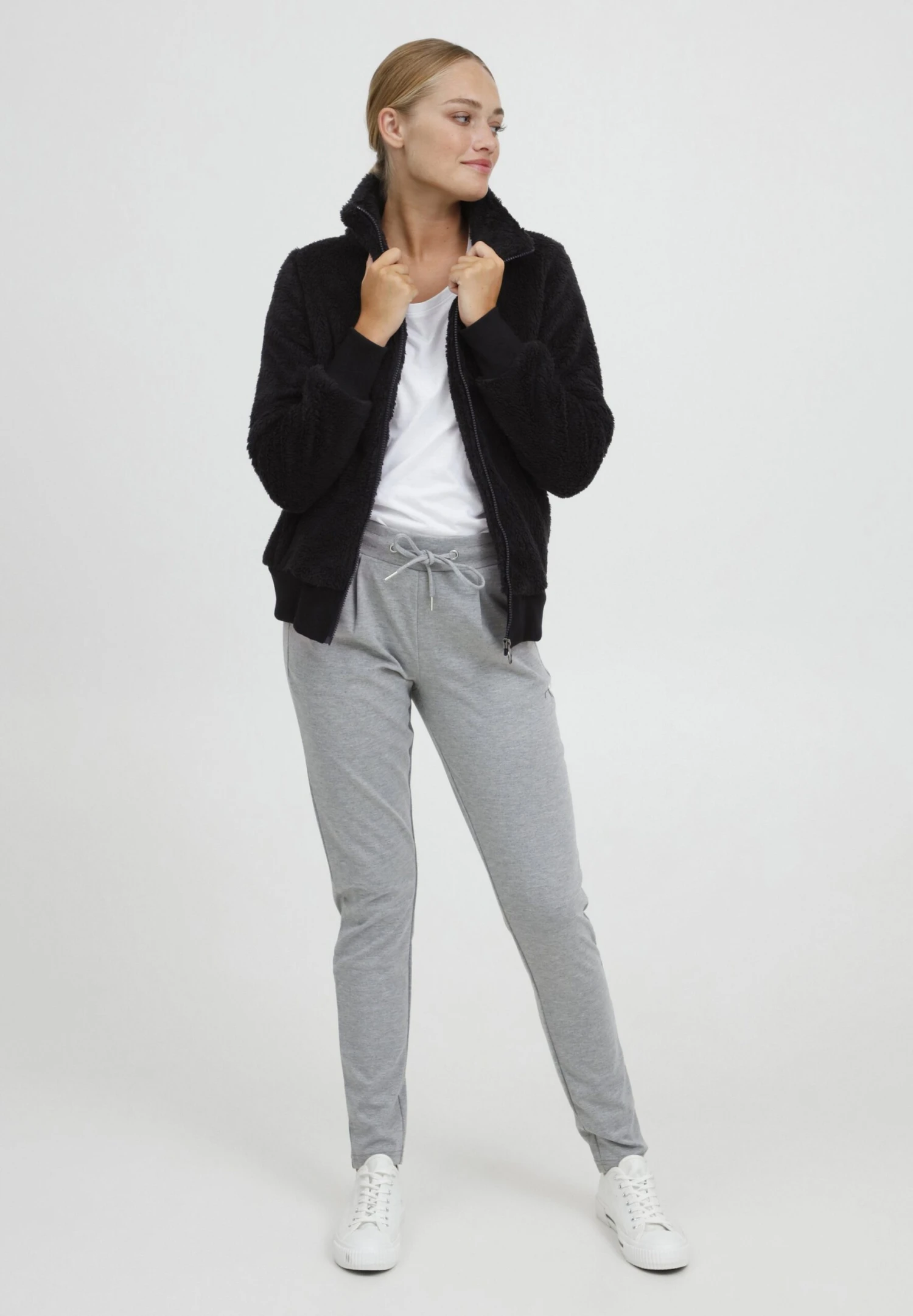 OXMO OXANNEKA TEDDY - Fleece Jacket - Black 2 OXMO OXANNEKA TEDDY - Fleece Jacket - Black - Image 2