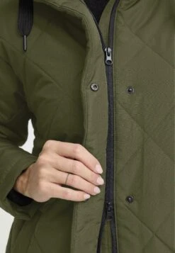 OXMO BMMBELIS - Light Jacket - Grape Leaf 12 OXMO BMMBELIS - Light Jacket - Grape Leaf -OXMO Store 795391ffab9247f280090439e5a19edf