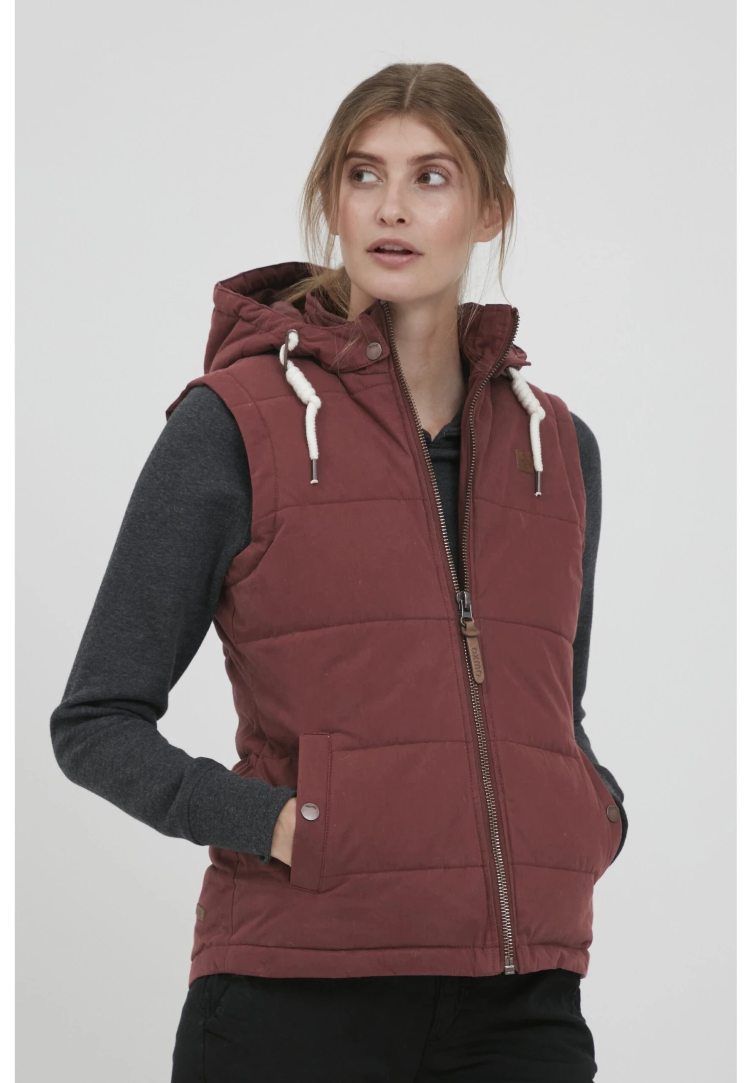 OXMO OXAlita - Waistcoat - Wine Red 1 OXMO OXAlita - Waistcoat - Wine Red