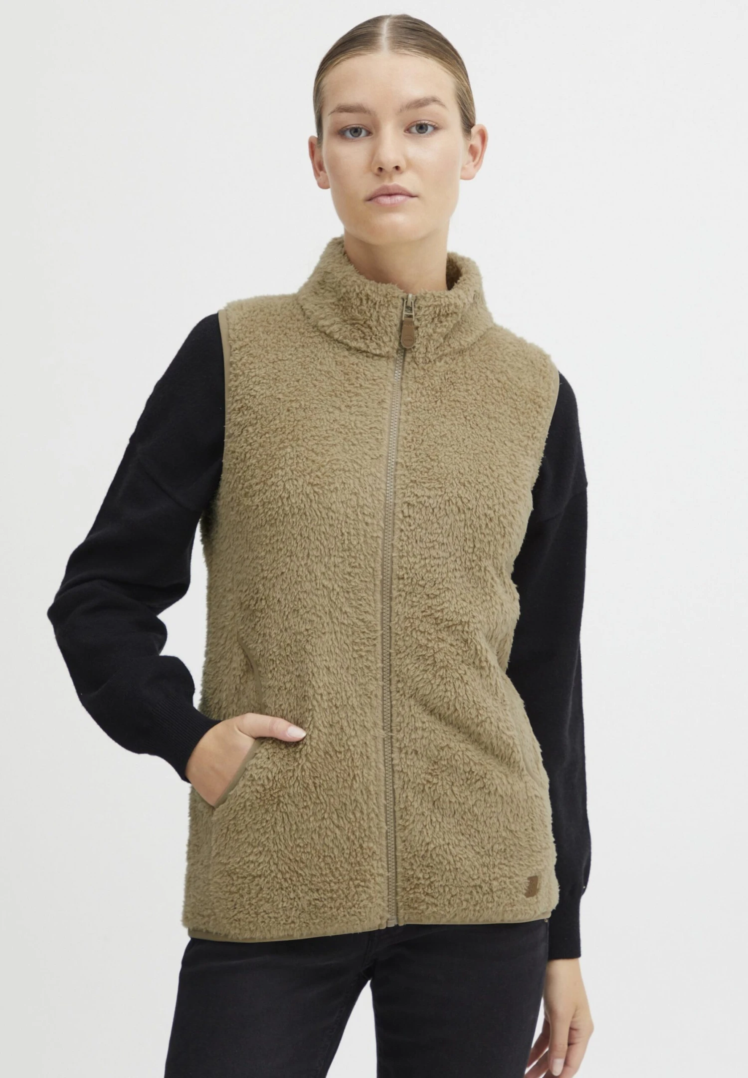 OXMO OXTHERI - Waistcoat - Sand 1 OXMO OXTHERI - Waistcoat - Sand