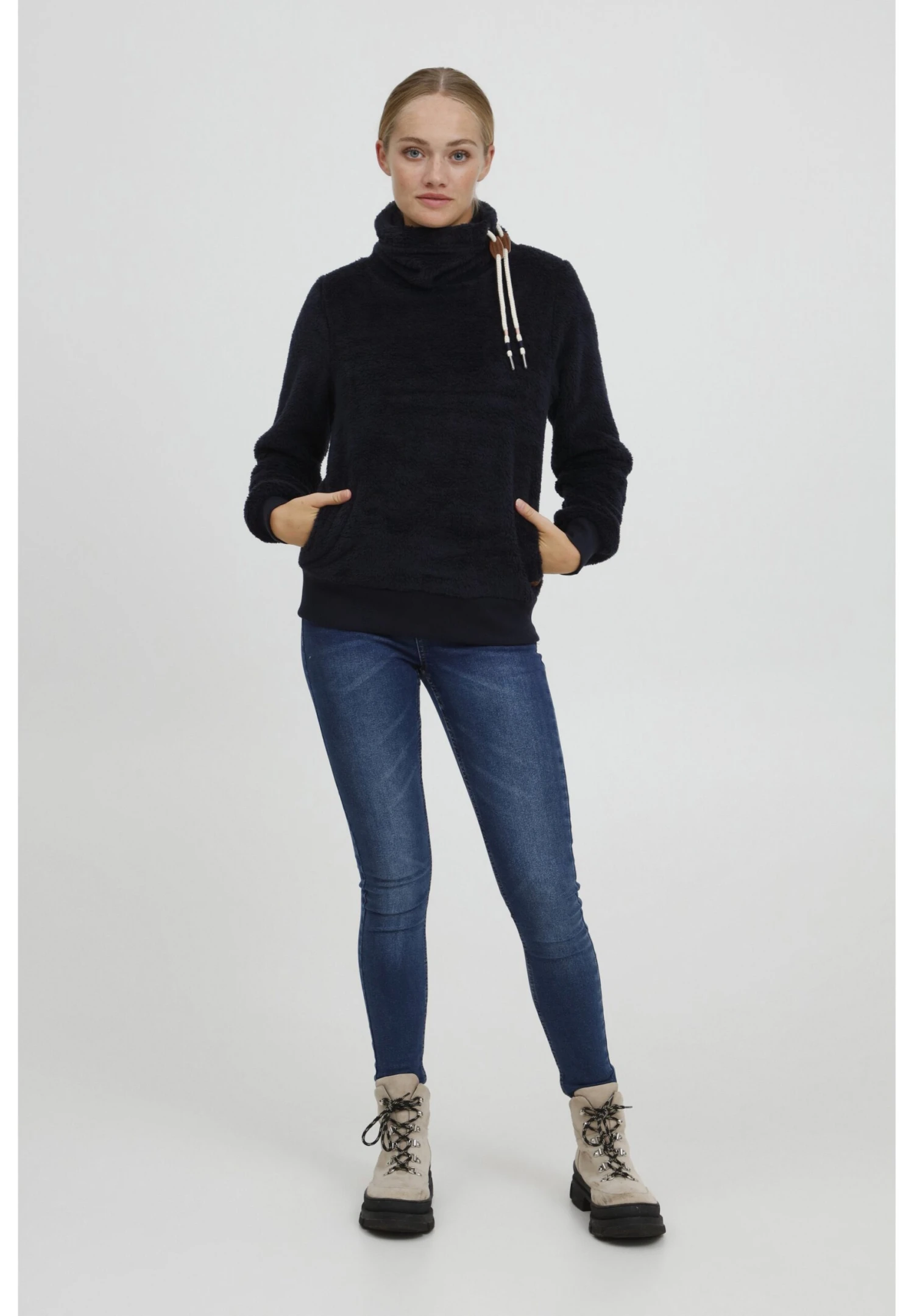 OXMO OXAnnika - Sweatshirt - Black 2 OXMO OXAnnika - Sweatshirt - Black - Image 2