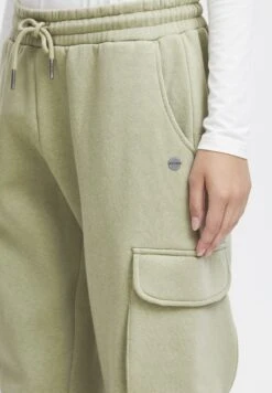 OXMO OXHONNIE REGULAR FIT - Cargo Trousers - Seagrass -OXMO Store 84d3a0e74e744a488359bbca8f17f2b6