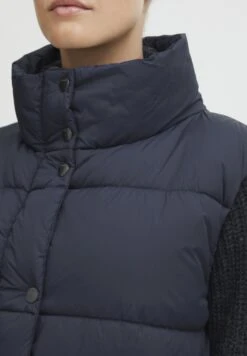 OXMO OXBODANI - Waistcoat - Total Eclipse 12 OXMO OXBODANI - Waistcoat - Total Eclipse -OXMO Store 85c0c97ebc234160aeb3e5c06e59b8d8