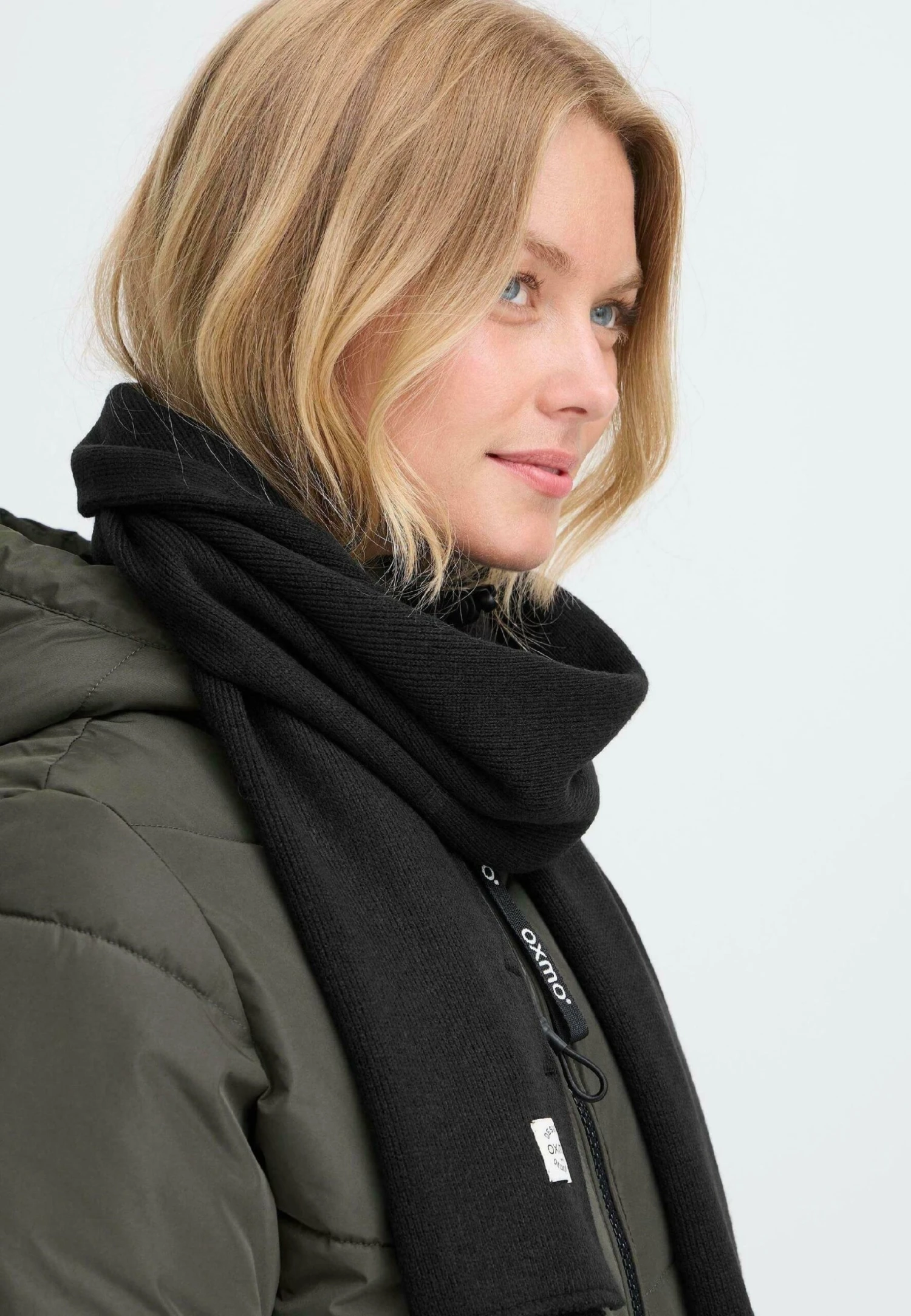 OXMO OXVEDNA - Scarf - Black 2 OXMO OXVEDNA - Scarf - Black - Image 2