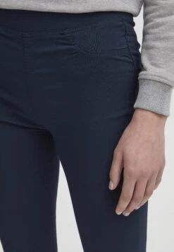 OXMO OXKEANA SLIM FIT - Shorts - Copenhagen Night -OXMO Store 8ee9917f796546329bcca2b4538d1622