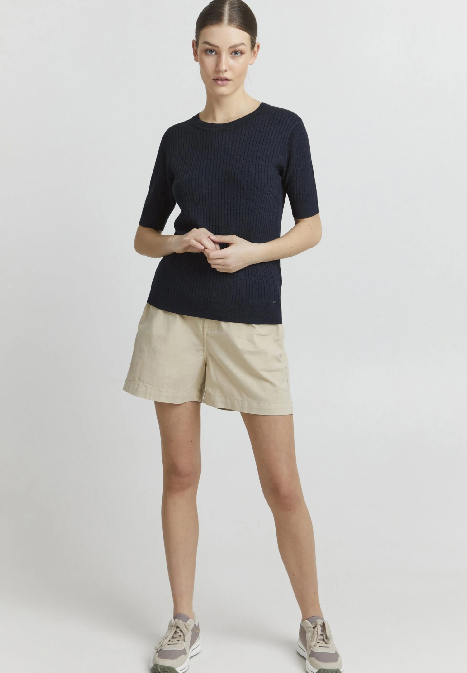 OXMO OXRIONA - Basic T-shirt - Totaleclipsemelange 2 OXMO OXRIONA - Basic T-shirt - Totaleclipsemelange - Image 2