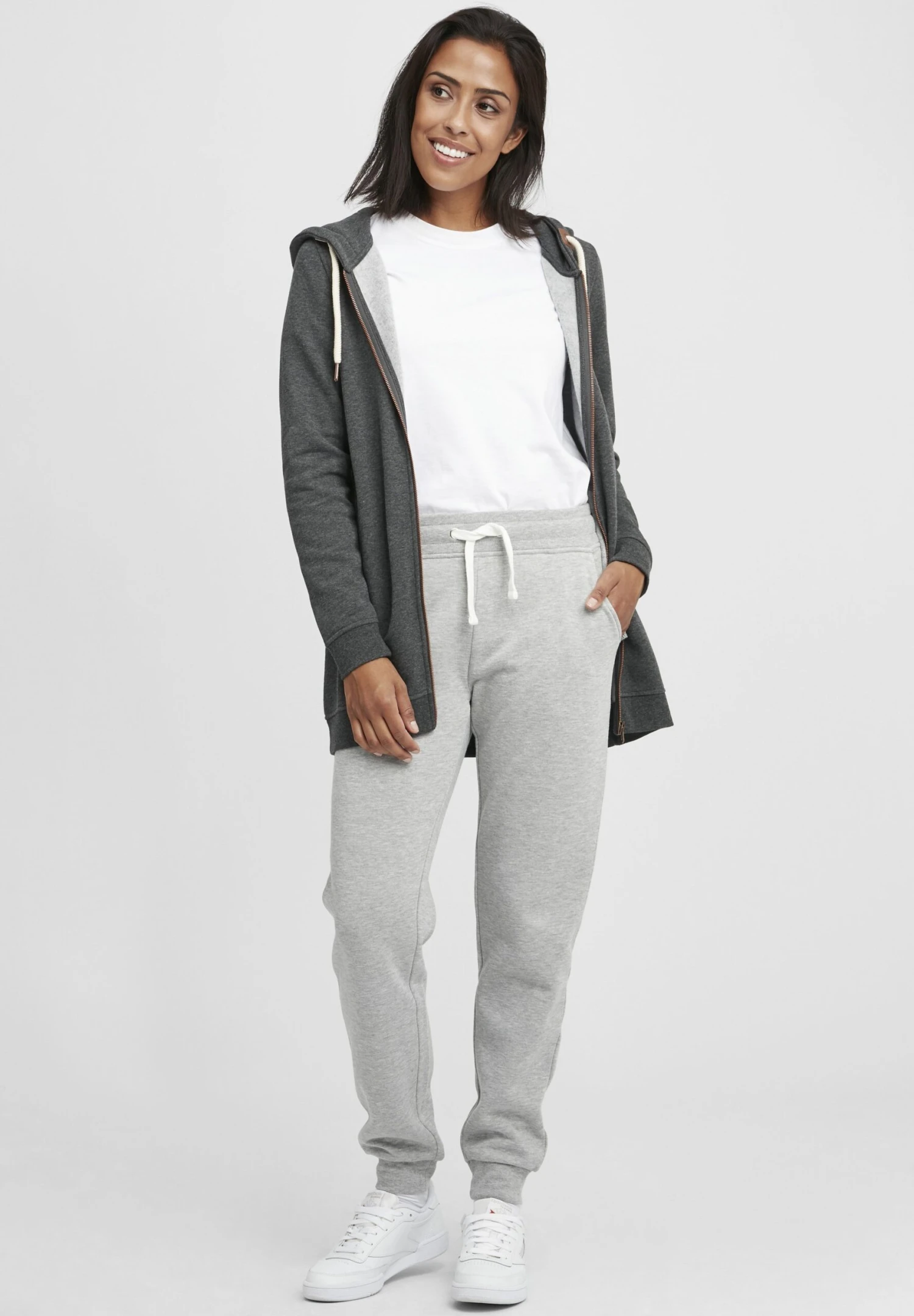 OXMO OXOLIVIA REGULAR FIT - Tracksuit Bottoms - Lig Grey M 2 OXMO OXOLIVIA REGULAR FIT - Tracksuit Bottoms - Lig Grey M - Image 2