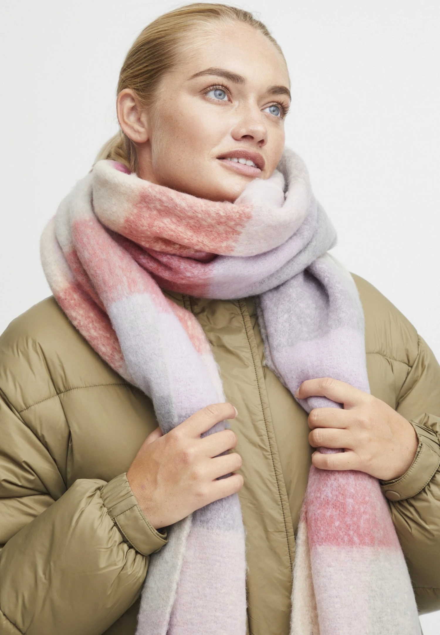 OXMO OXVIVISCARF - Scarf - Very Berry Mix 2 OXMO OXVIVISCARF - Scarf - Very Berry Mix - Image 2