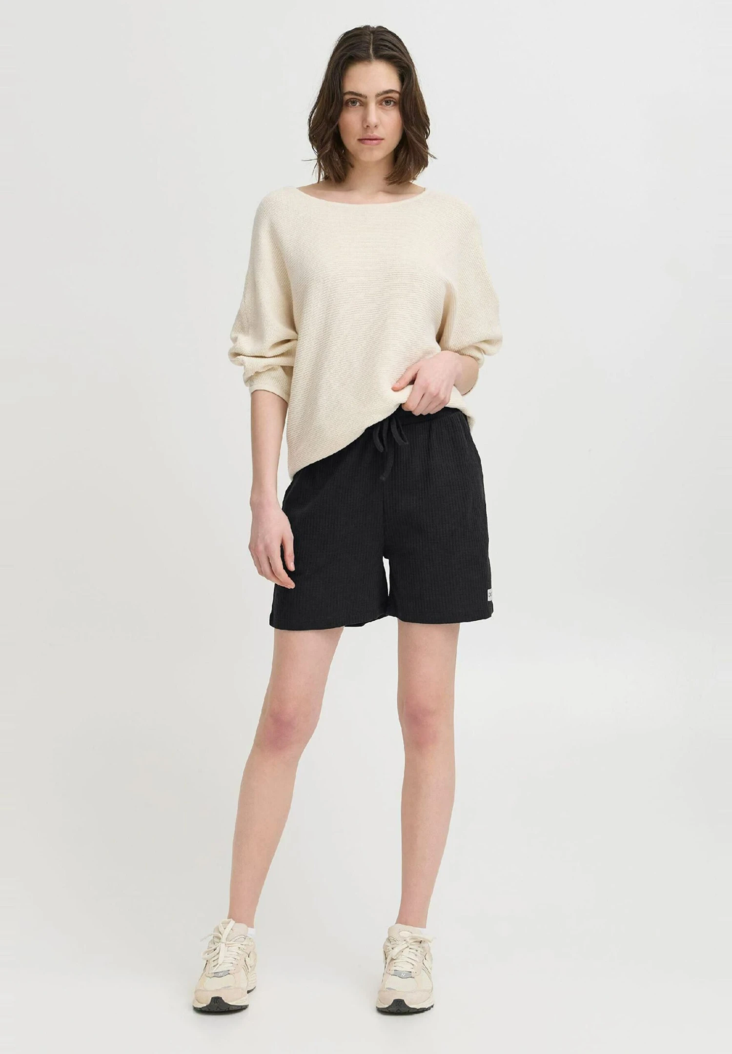 OXMO OXWIM REGULAR FIT - Tracksuit Bottoms - Black 2 OXMO OXWIM REGULAR FIT - Tracksuit Bottoms - Black - Image 2