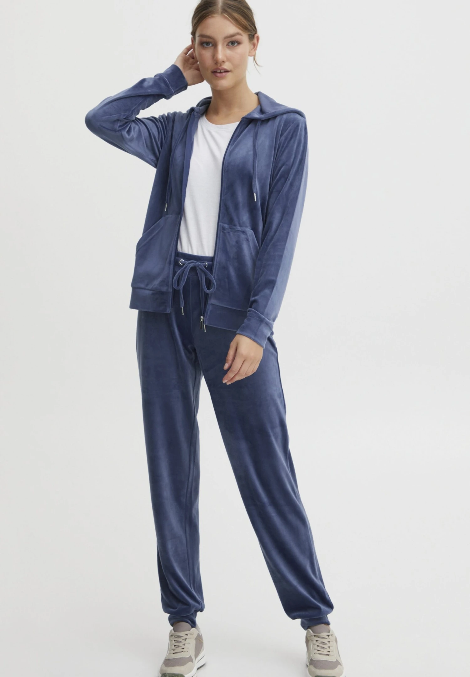 OXMO OXMITTA - Tracksuit - Crown Blue 2 OXMO OXMITTA - Tracksuit - Crown Blue - Image 2